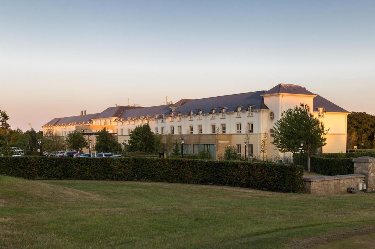 Castleknock Hotel Blanchardstown Exterior photo