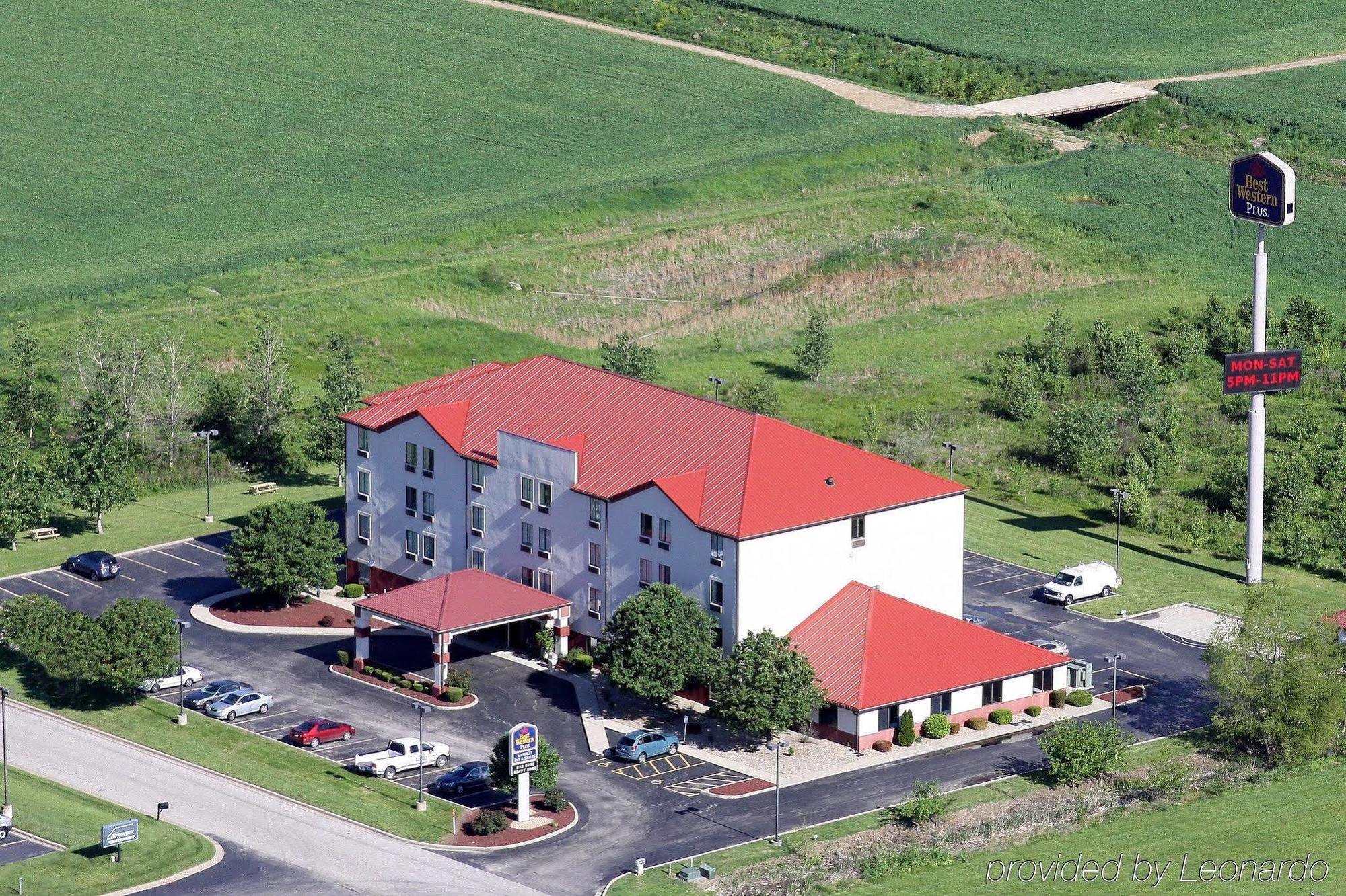 Holiday Inn Express & Suites Evansville North, An Ihg Hotel Warrenton Exterior photo
