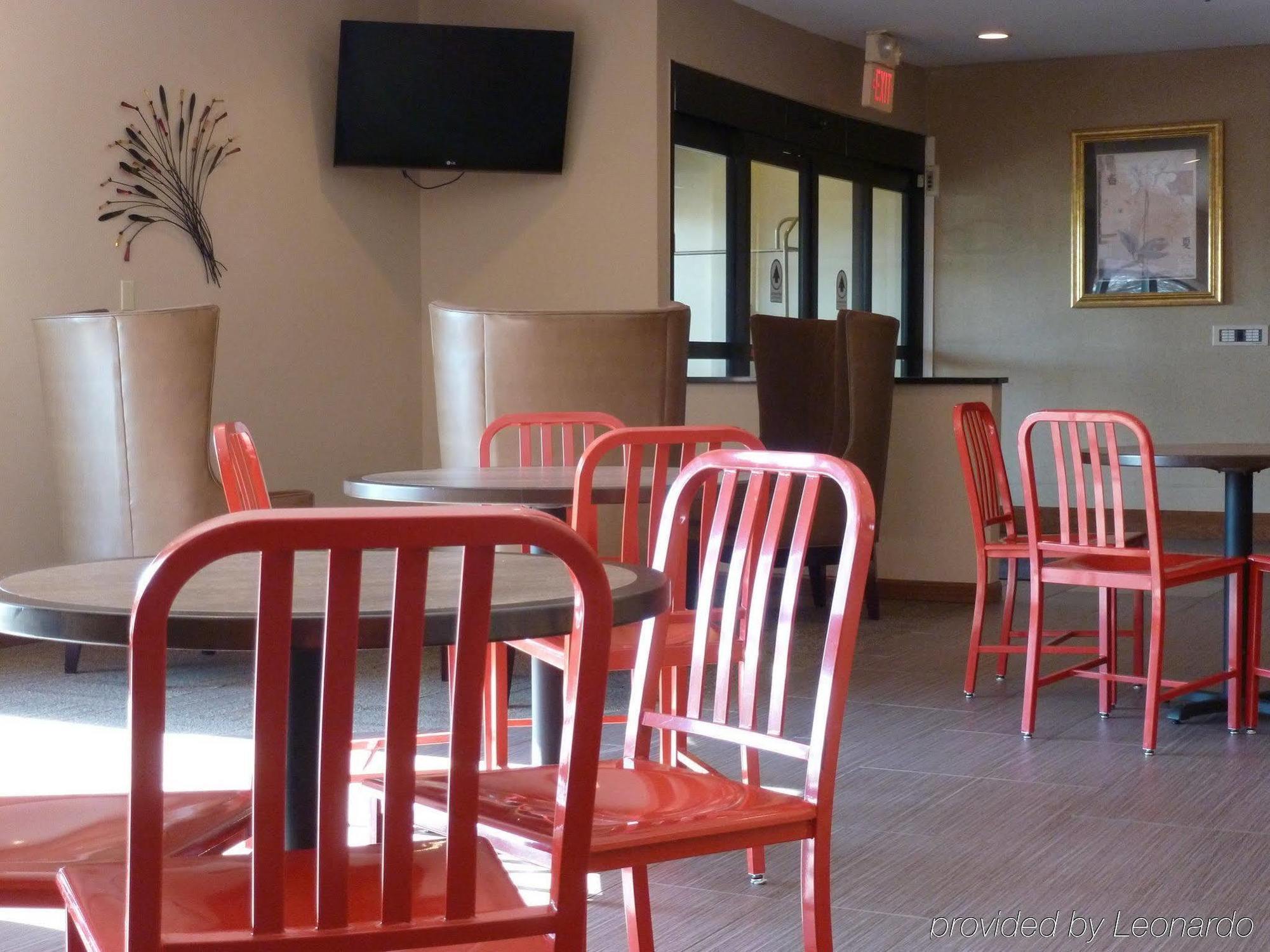 Holiday Inn Express & Suites Evansville North, An Ihg Hotel Warrenton Restaurant photo