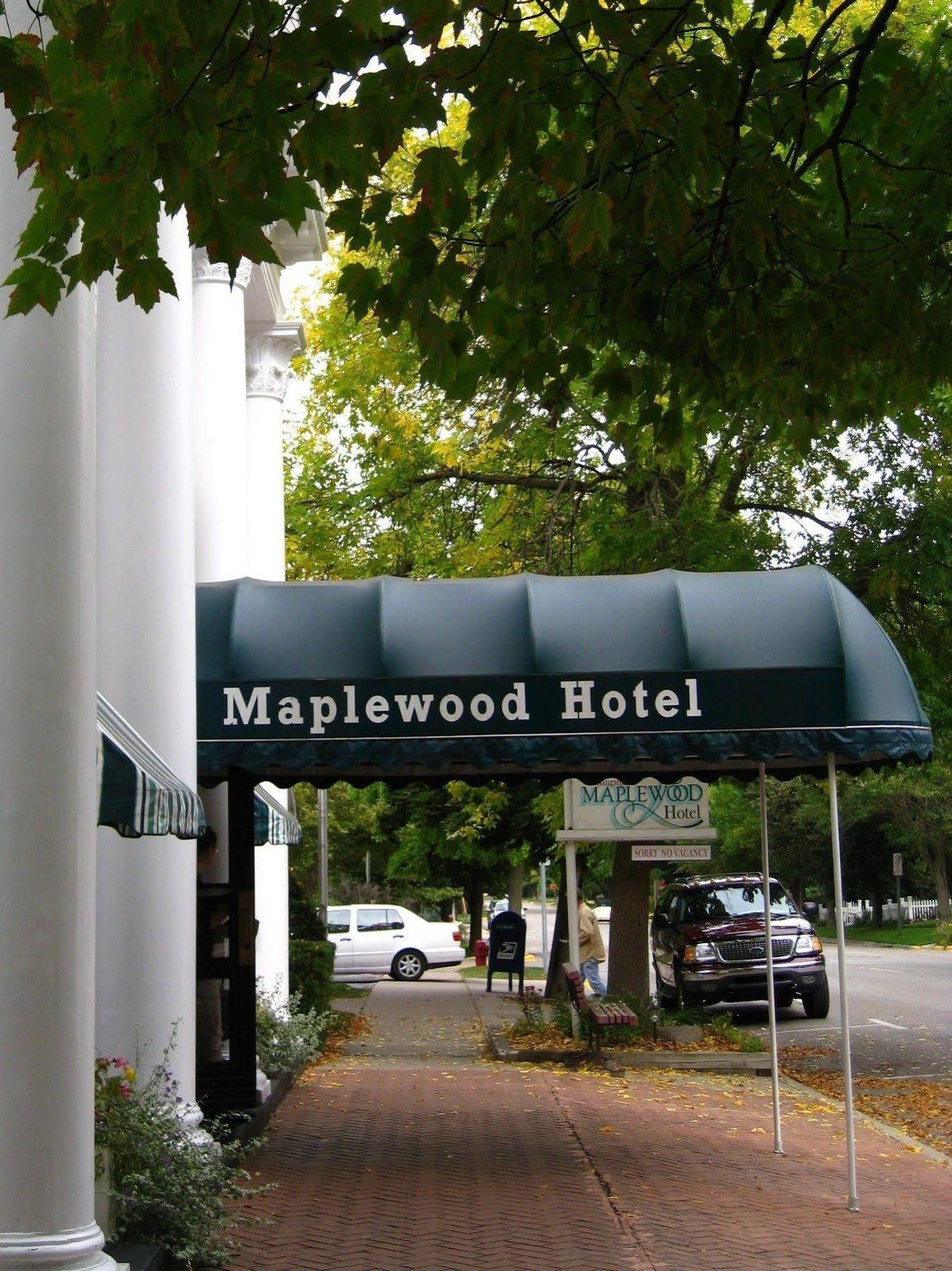 Maplewood Hotel Saugatuck Exterior photo