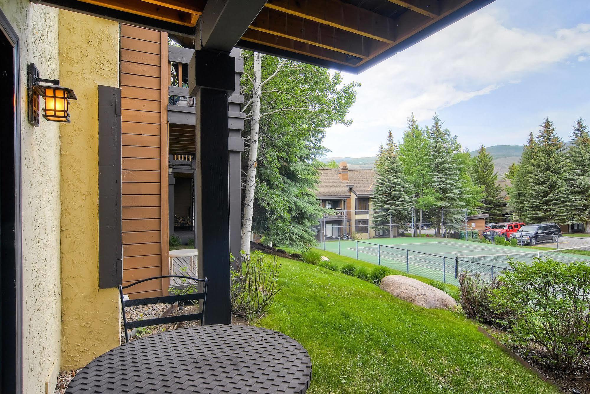 Ridgepoint Townhomes Beaver Creek Exterior photo