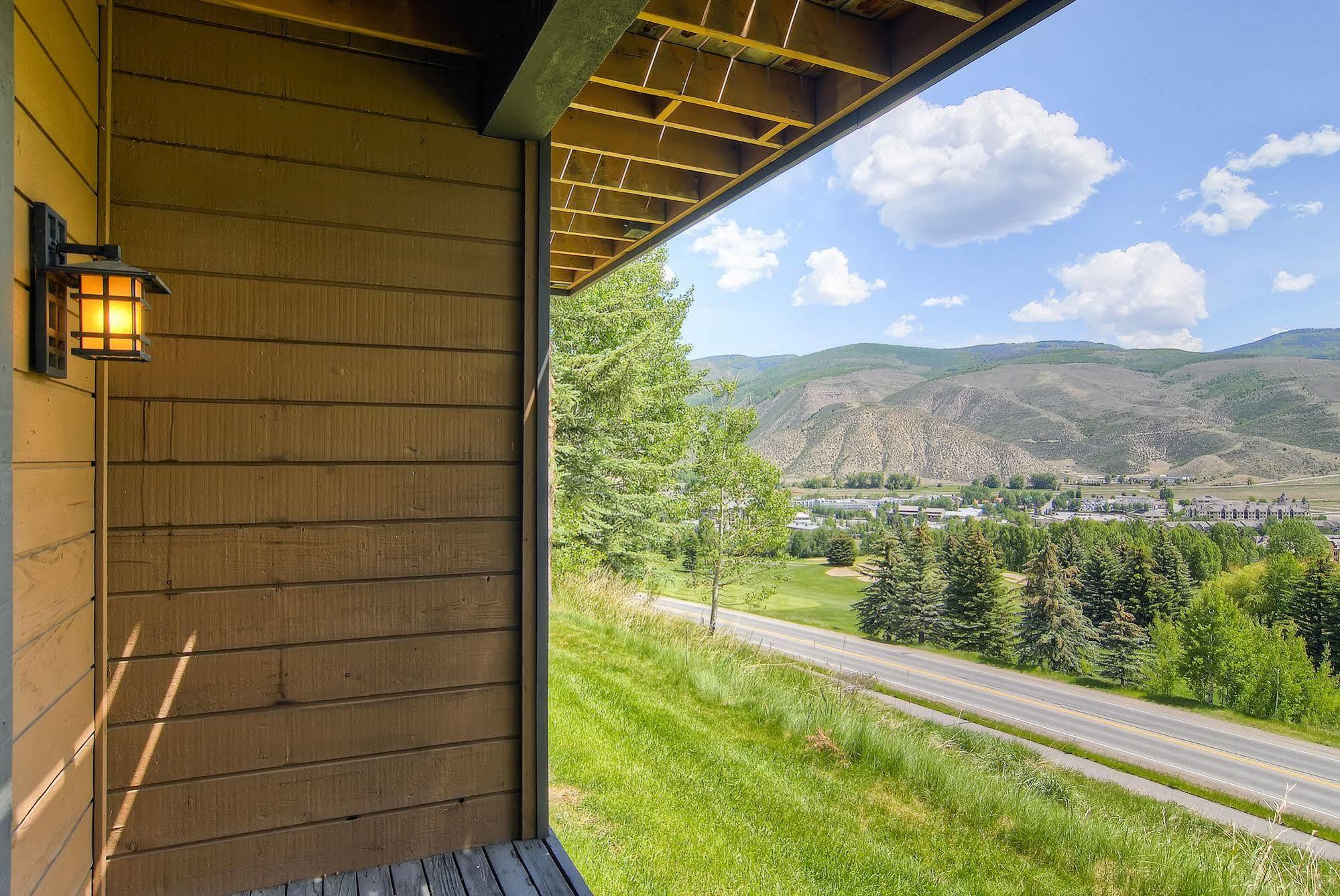 Ridgepoint Townhomes Beaver Creek Exterior photo