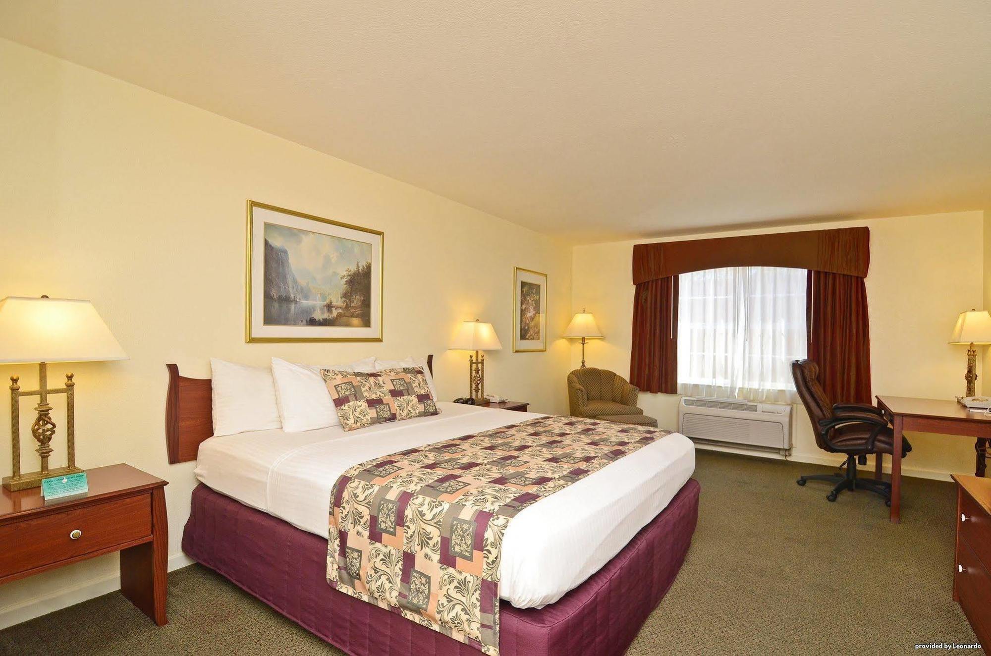 Best Western Cedar Inn & Suites Angels Camp Room photo