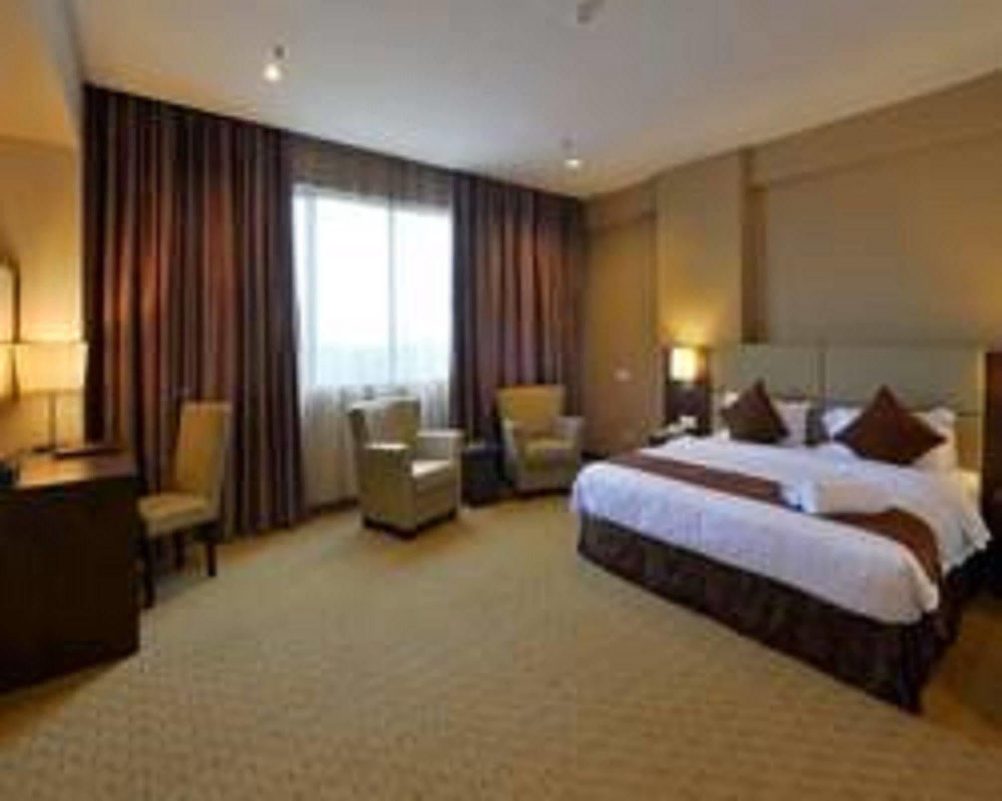 Lintas View Hotel Kota Kinabalu Exterior photo
