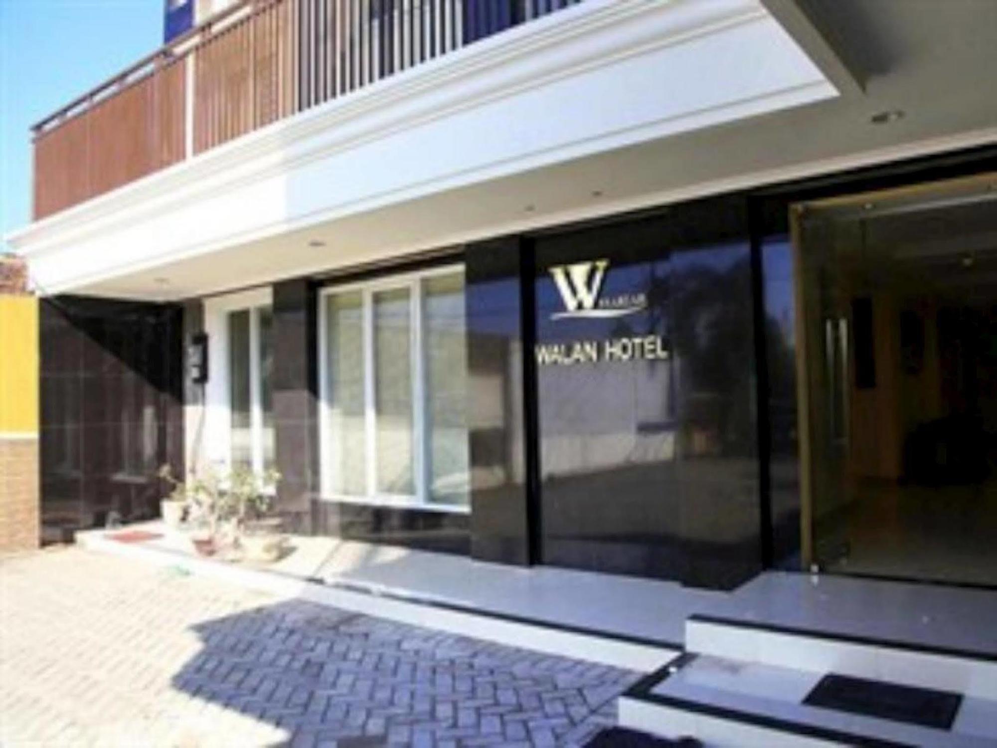 Hotel Walan Syariah Surabaya Exterior photo