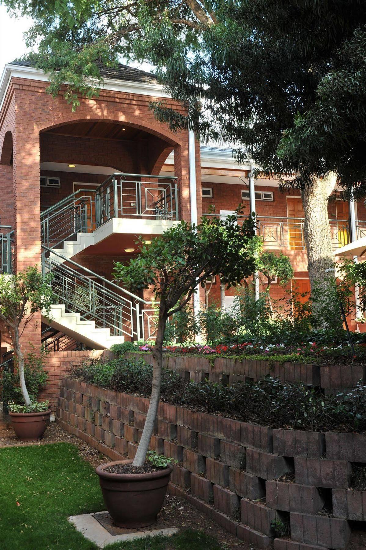 Premier Hotel Falstaff Johannesburg Exterior photo