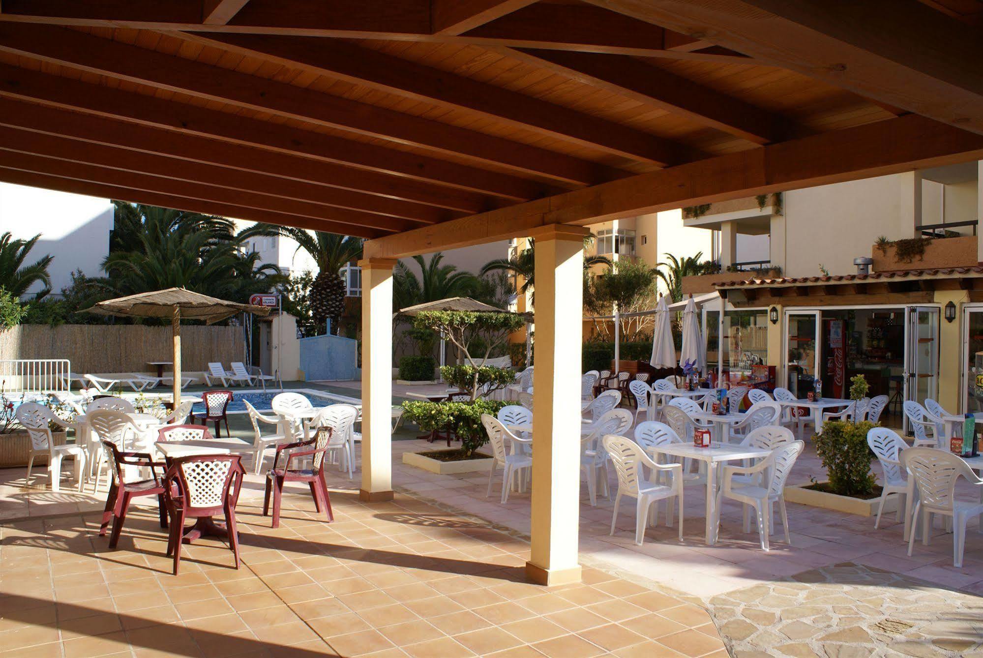 Apartamentos Arlanza - Only Adults Playa d'en Bossa Exterior photo