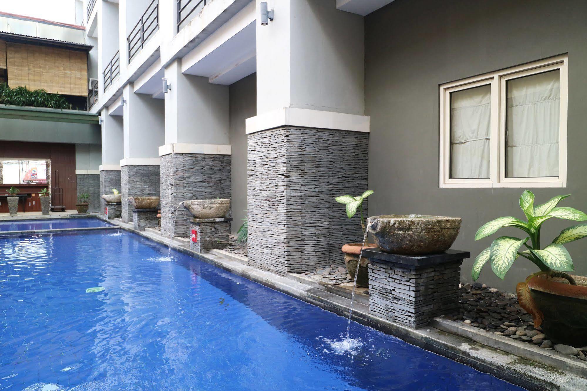 Inna 8 Lifestyle Hotel Denpasar Exterior photo