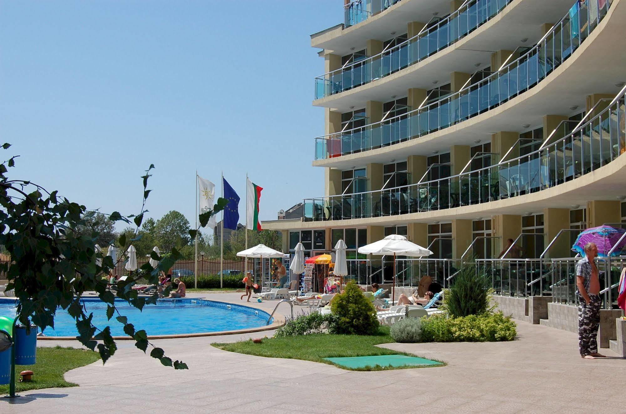 Julia Family Apartments Sunny Beach Exterior photo