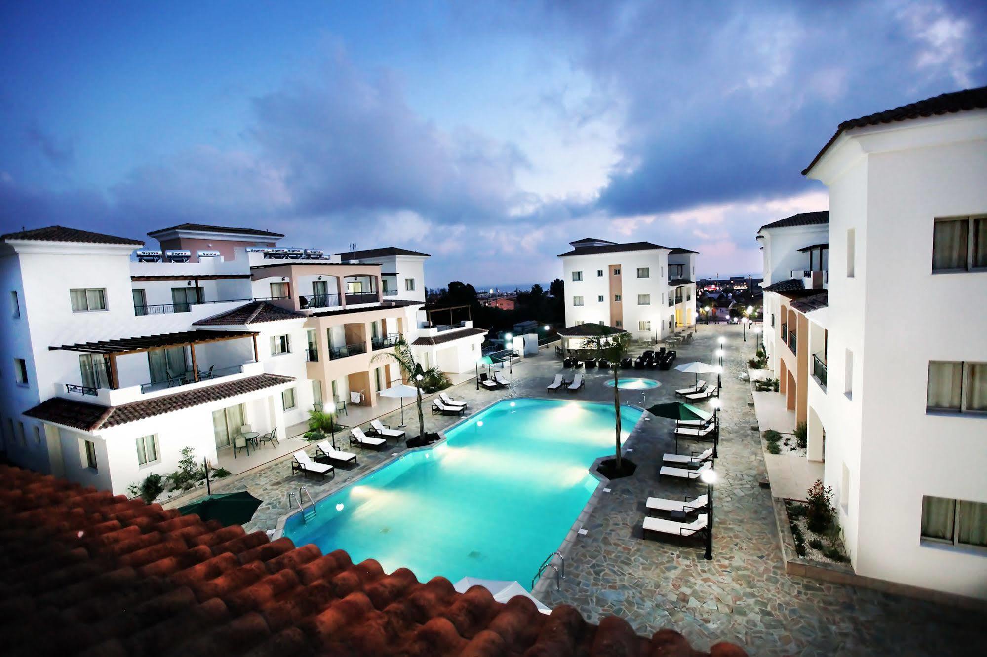 Oracle Exclusive Resort Paphos Exterior photo