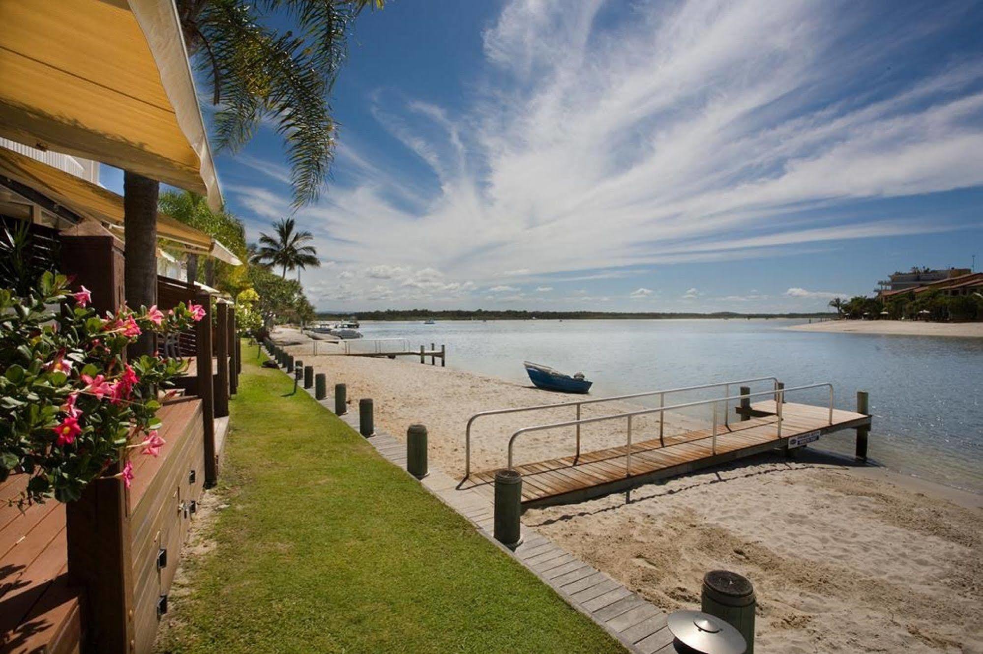 Skippers Cove Waterfront Resort Noosaville Exterior photo