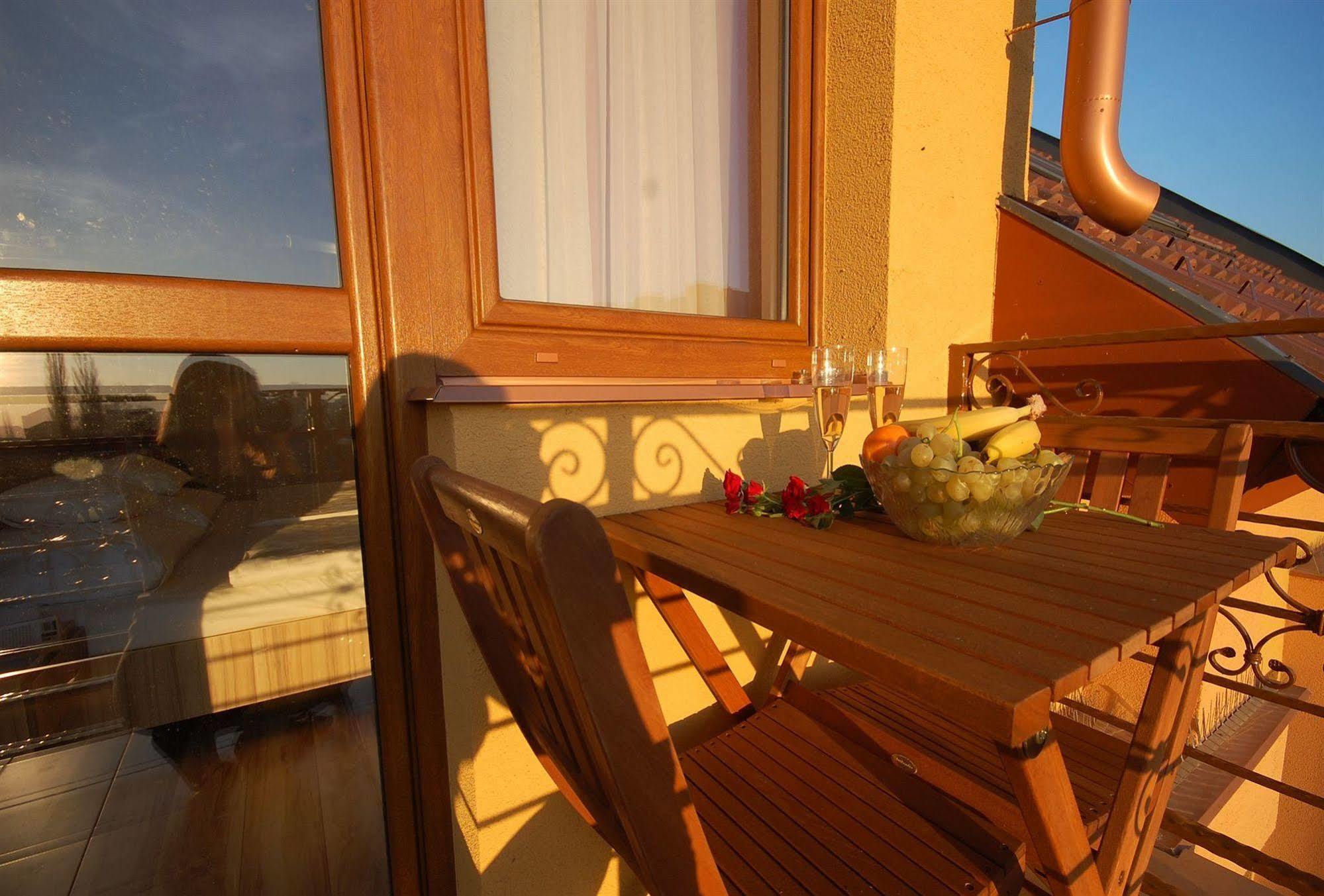 Hotel Sunshine Budapest Exterior photo