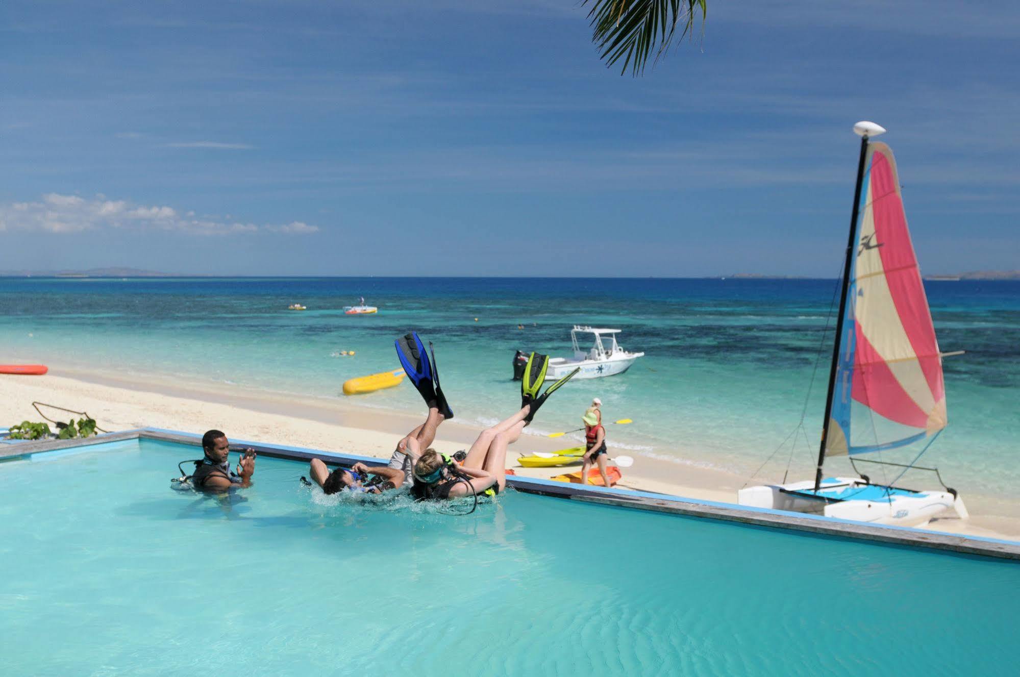 Treasure Island Fiji Hotel Exterior photo