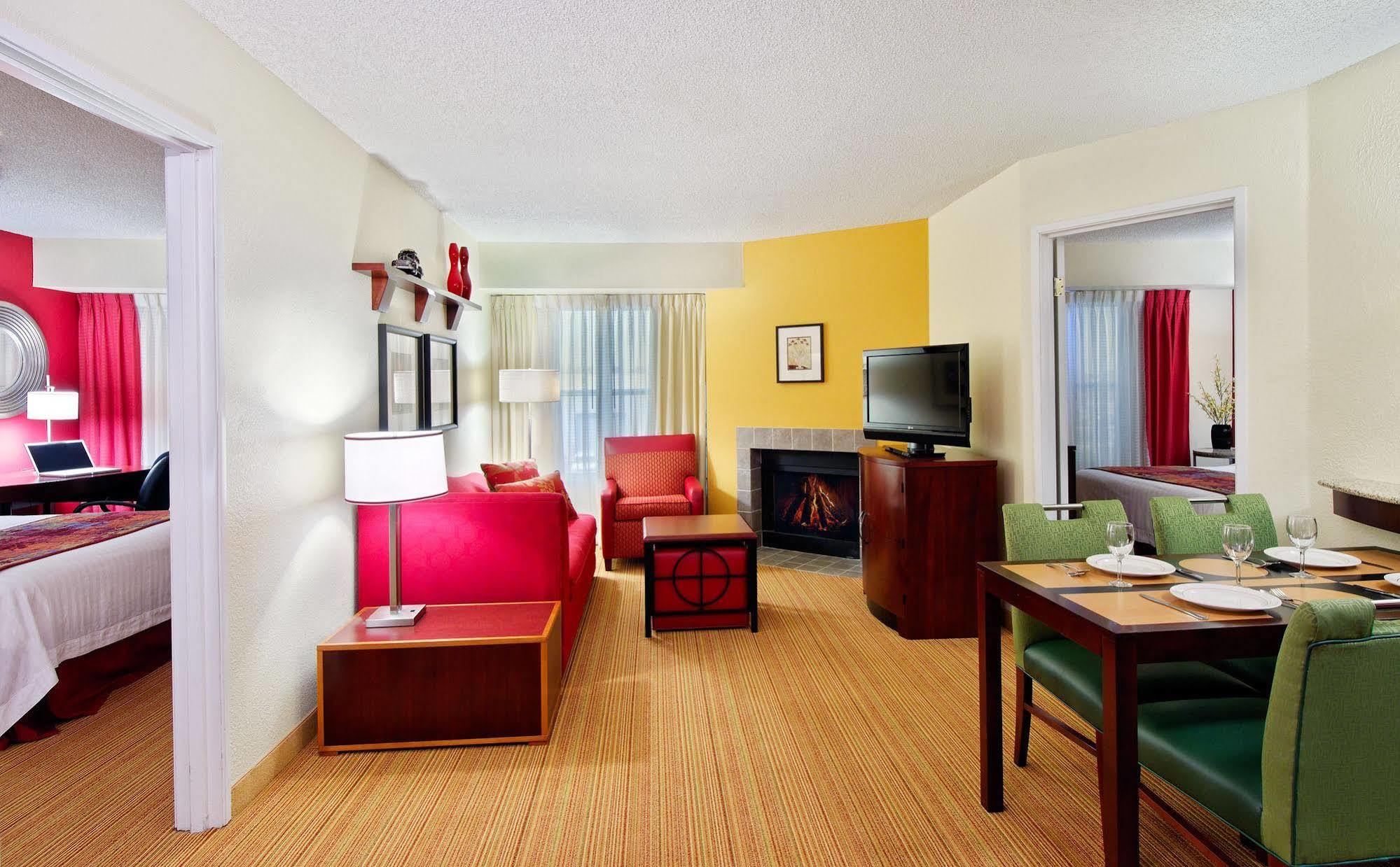 Residence Inn By Marriott Fort Myers Exterior photo