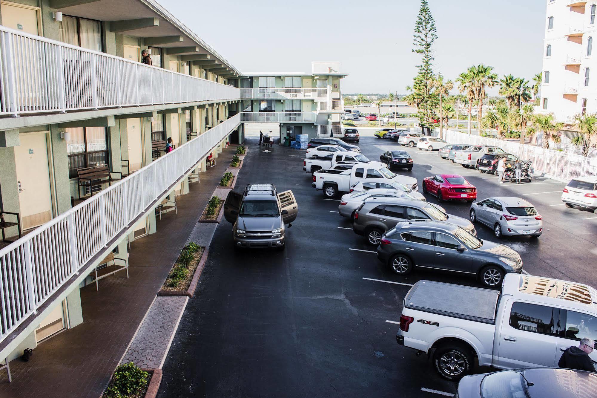 Atlantic Ocean Palm Inn Daytona Beach Exterior photo