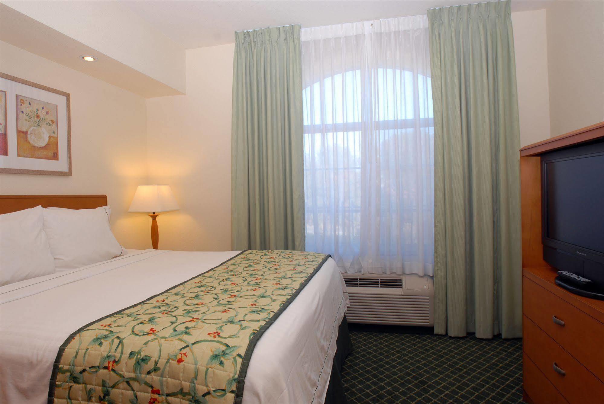 Fairfield Inn & Suites Temecula Room photo