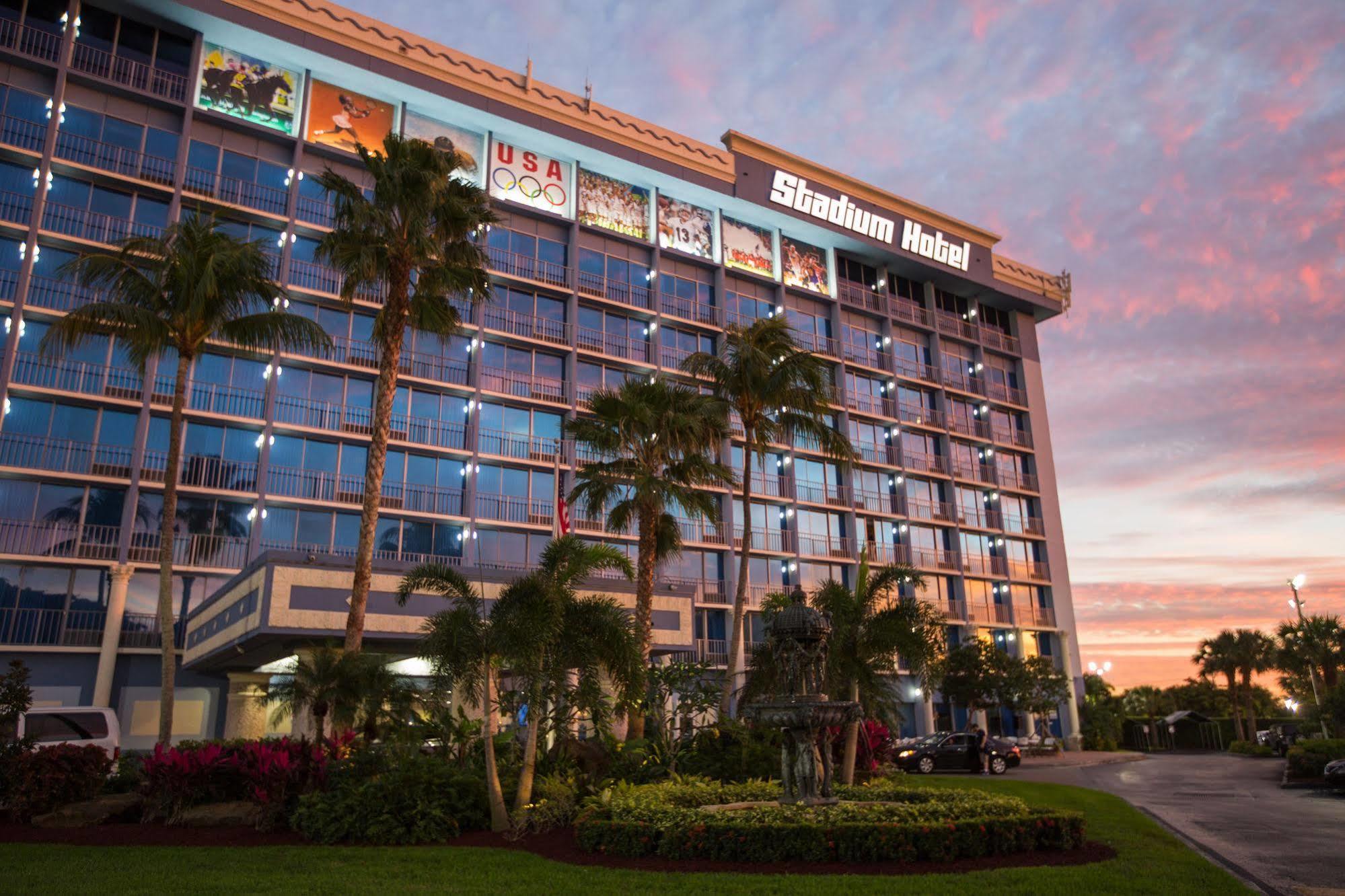 Stadium Hotel Miami Gardens Exterior photo