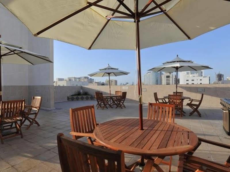 One Juffair Luxury Service Apartment Manama Exterior photo