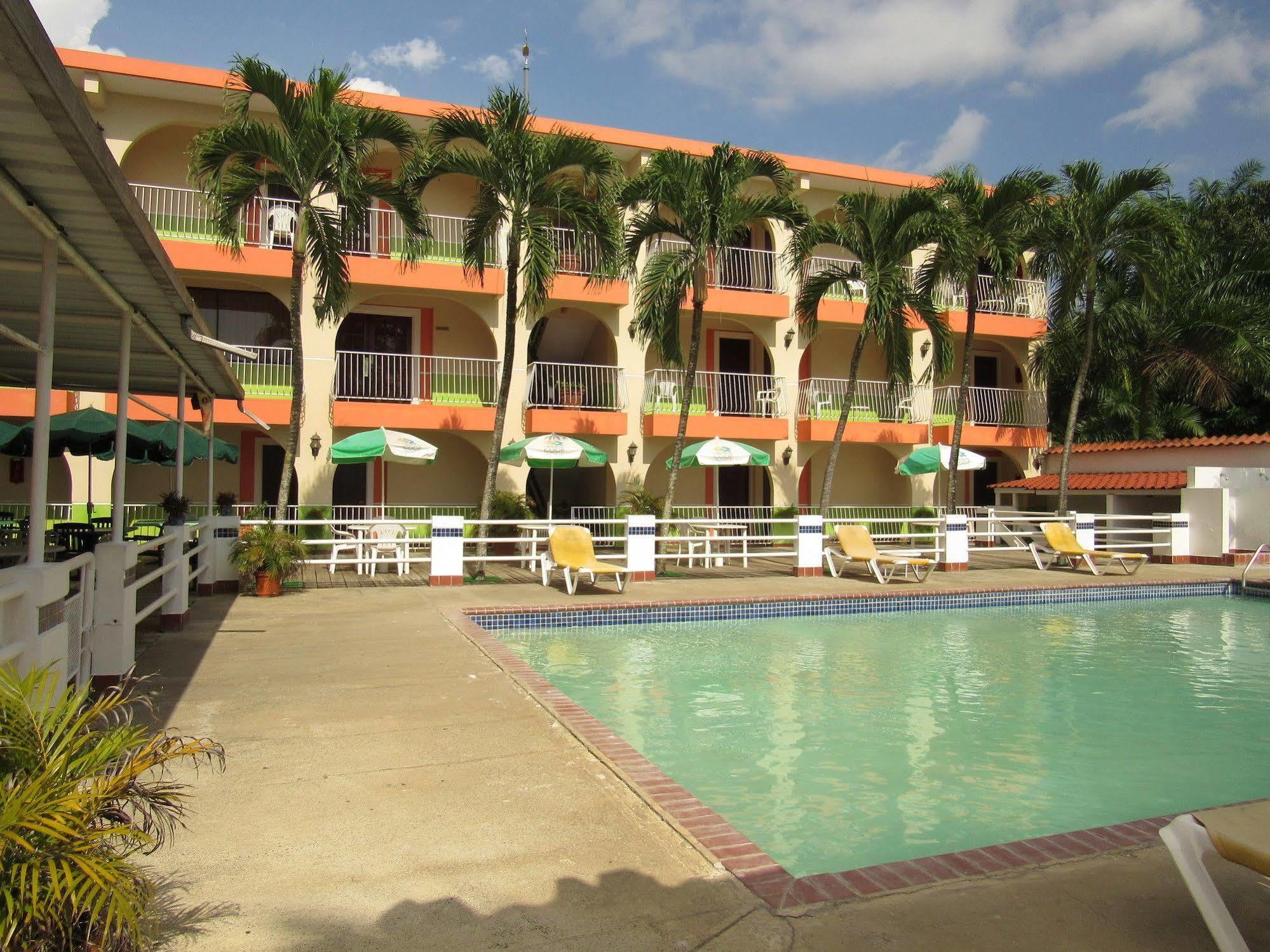 Hotel Perichi'S Cabo Rojo Exterior photo
