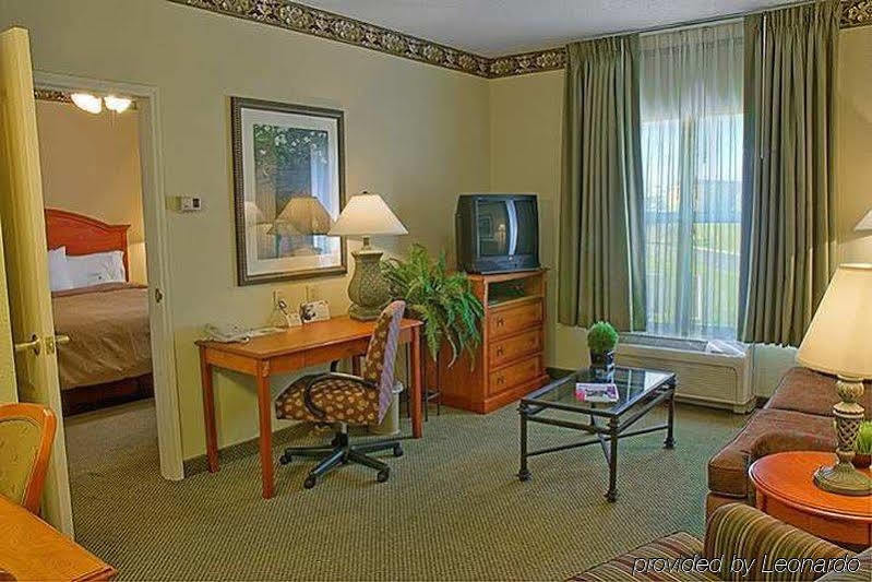 Homewood Suites By Hilton Indianapolis Airport / Plainfield Exterior photo
