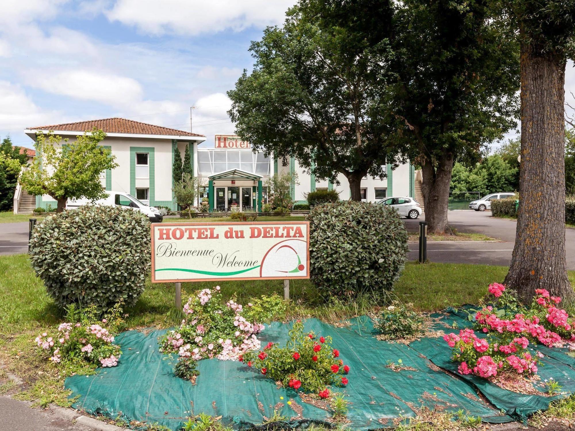 Hotel Du Delta Biganos Exterior photo