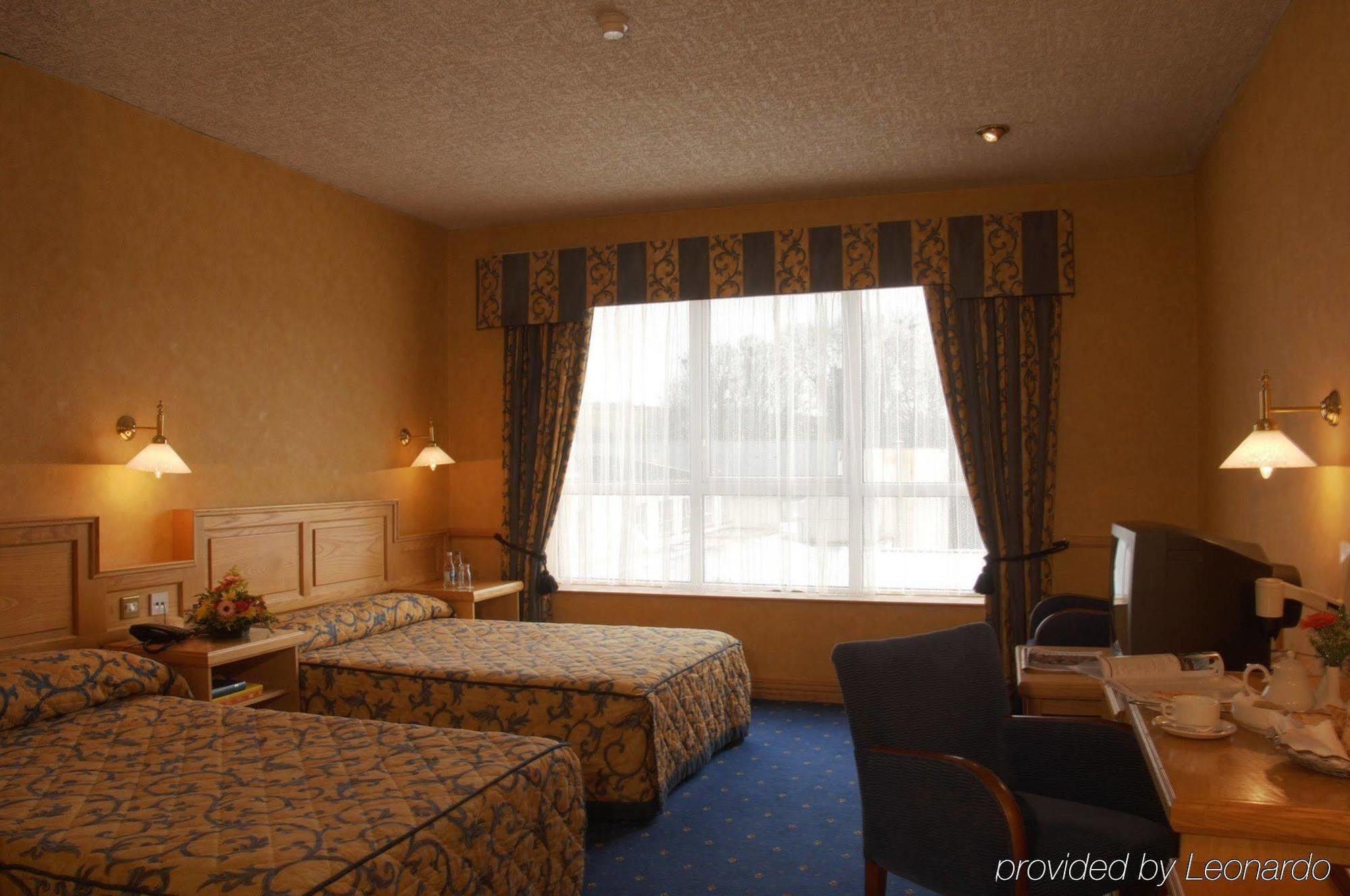 Mount Errigal Hotel, Conference & Leisure Centre Letterkenny Room photo
