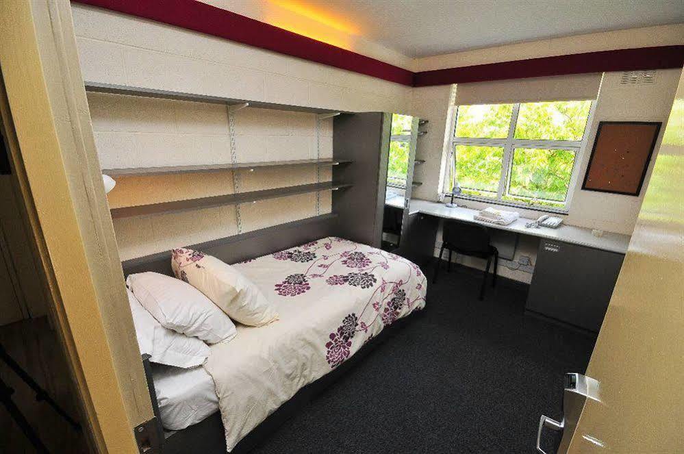 Corrib Village Rooms University Of Galway Exterior photo