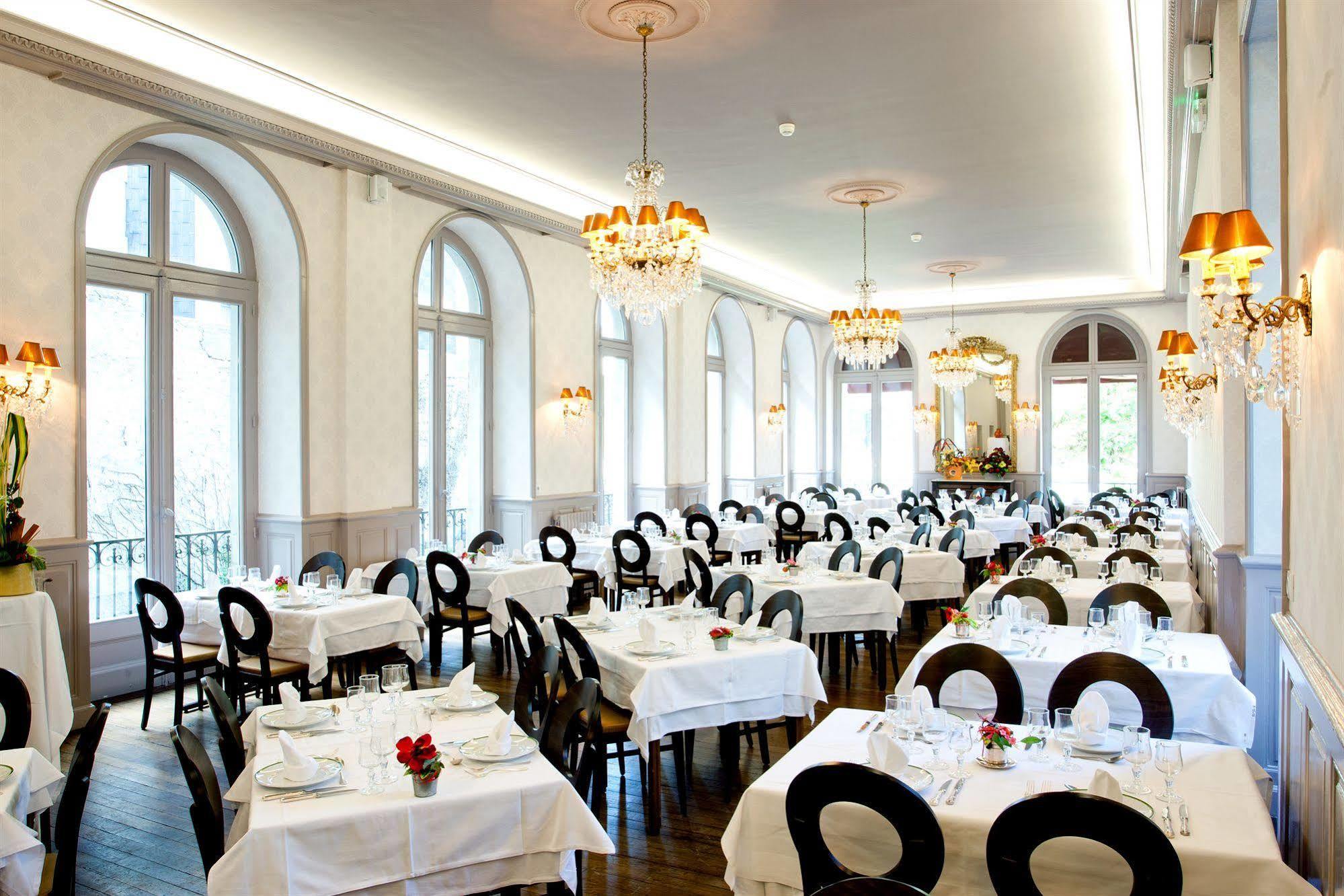 Hotel Chapelle Et Parc Lourdes Restaurant photo