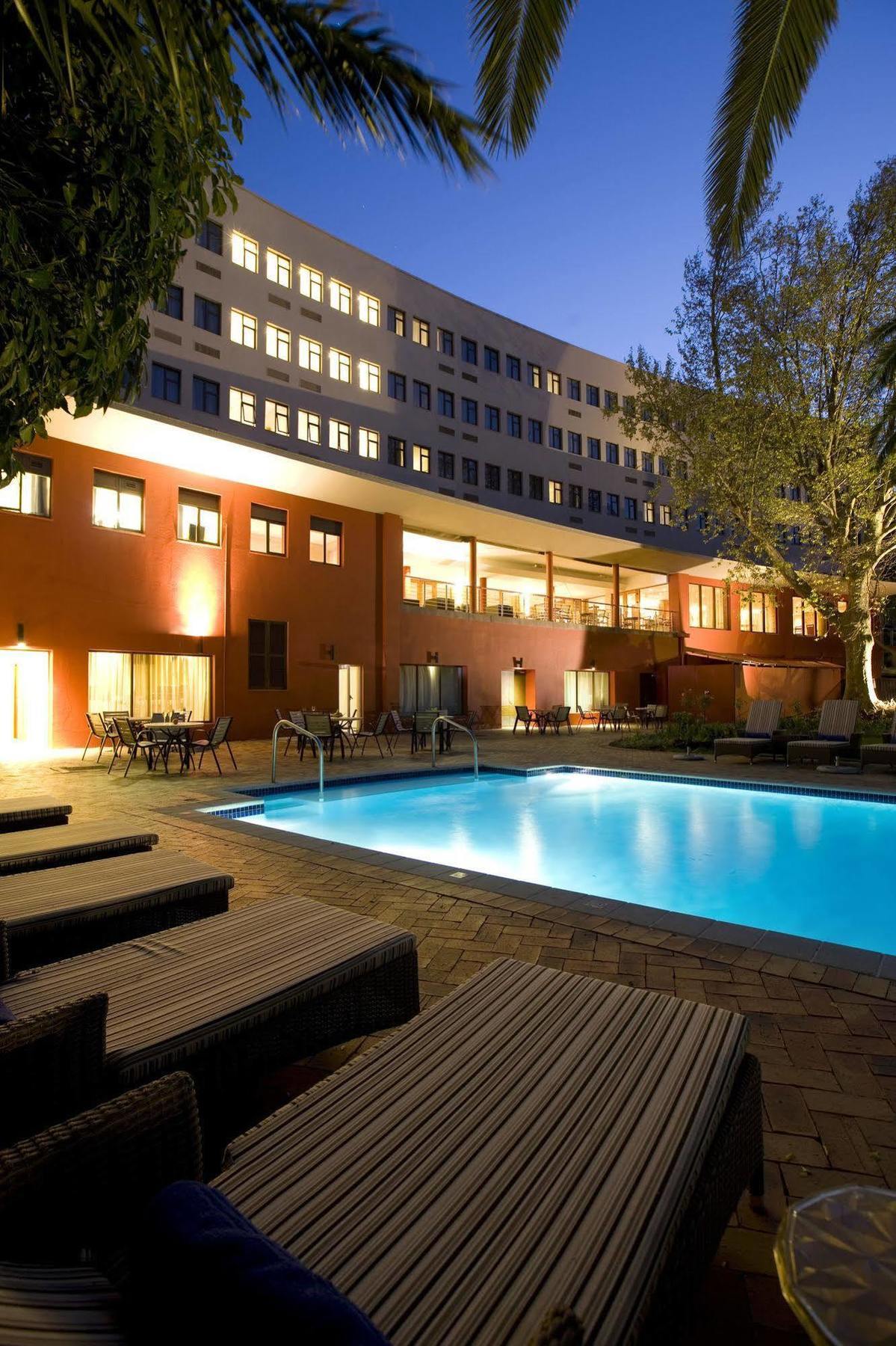 Sunsquare Cape Town Gardens Hotel Exterior photo