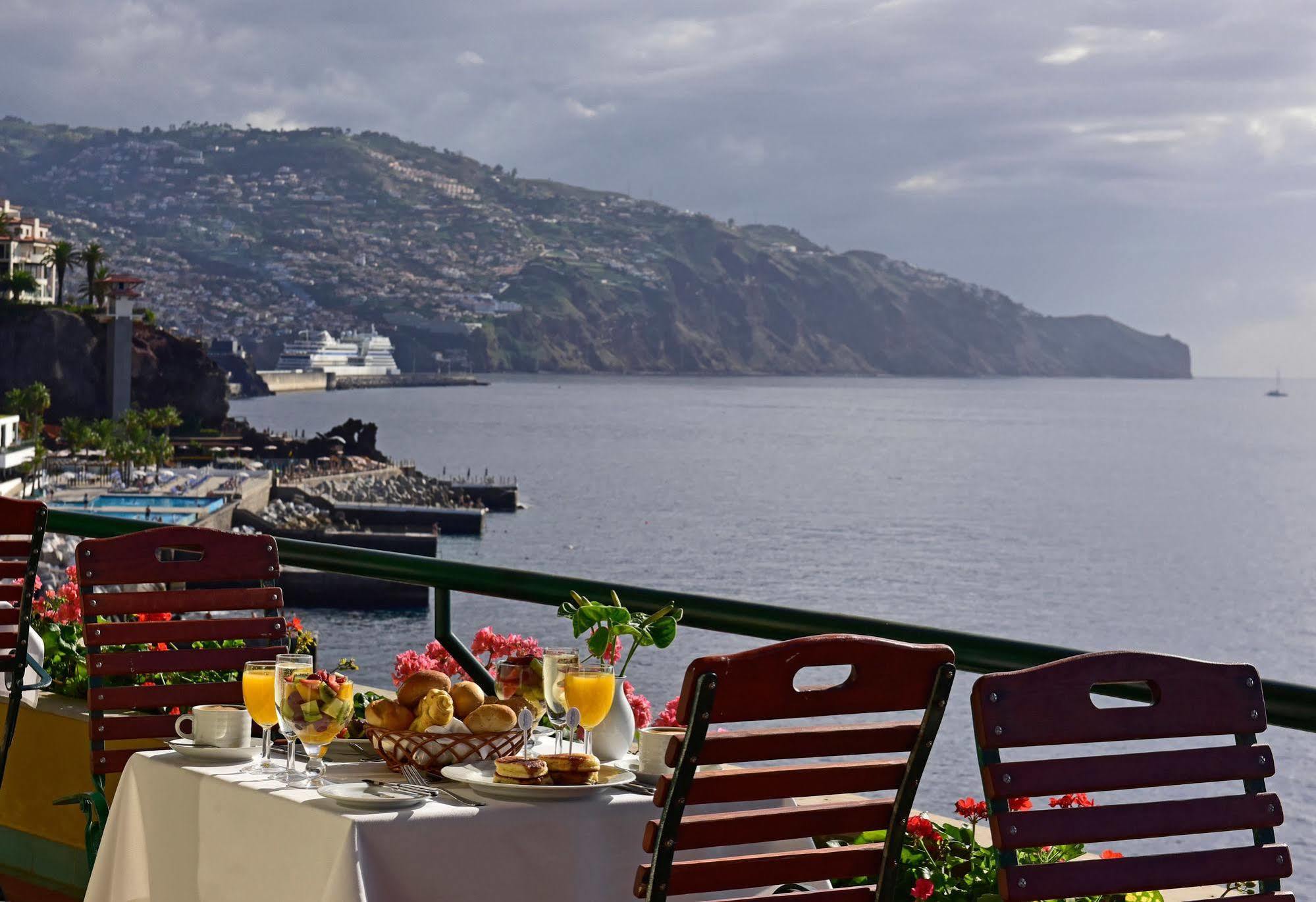 Pestana Vila Lido Madeira Ocean Hotel Funchal  Exterior photo