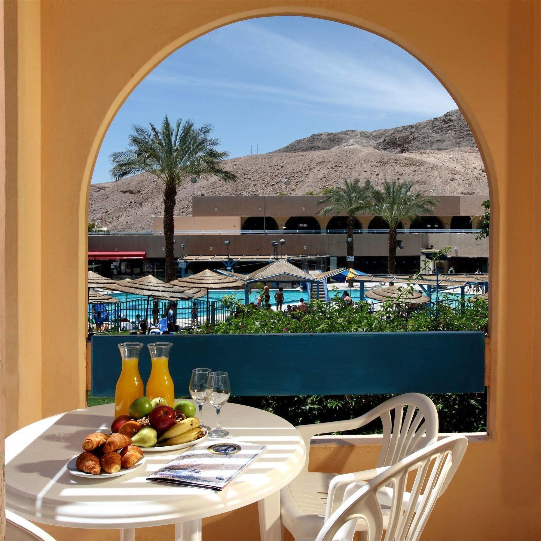 Club In Eilat - Coral Beach Villa Resort Exterior photo