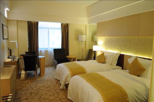 Kolam Gloria Plaza Hotel Hefei Room photo