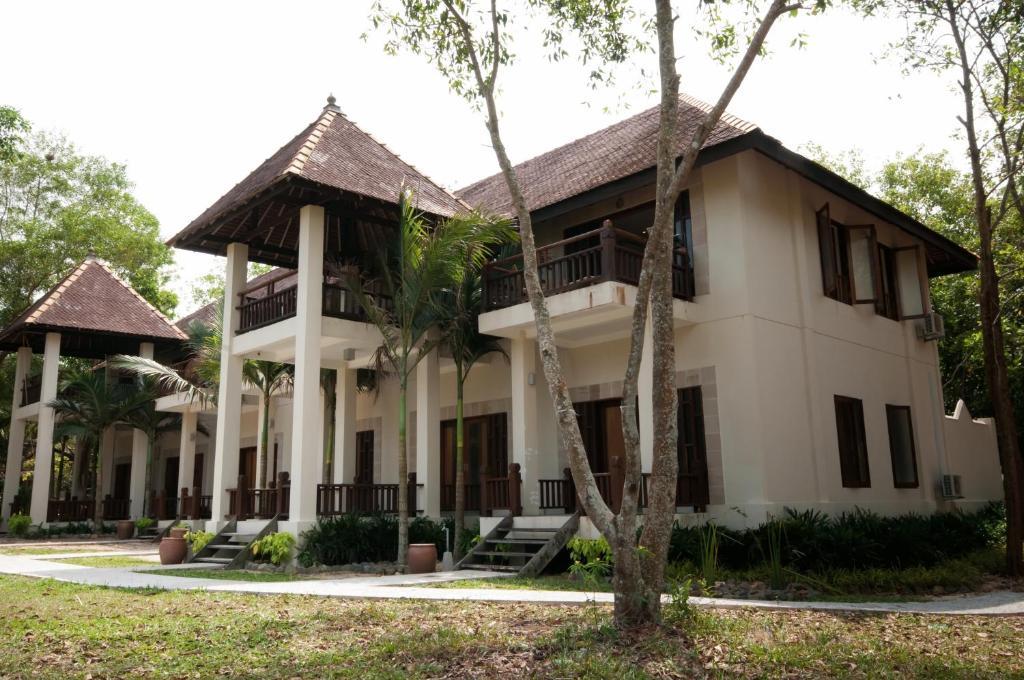 The Royale Aryani Terengganu Hotel Exterior photo