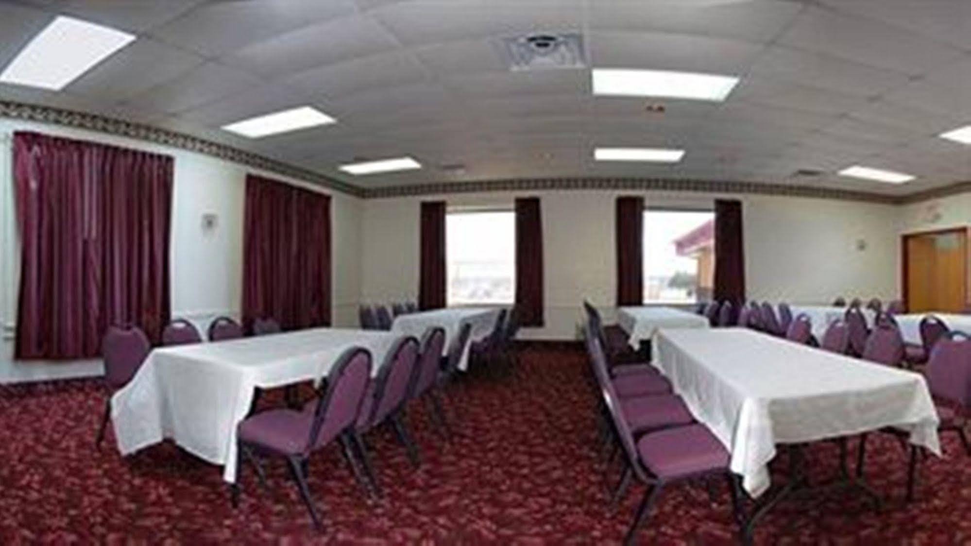 Econo Lodge Truman Inn Sedalia Exterior photo
