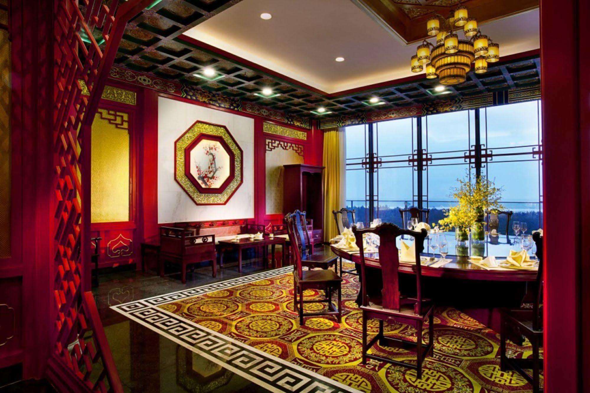 Wyndham Grand Qingdao Hotel Restaurant photo