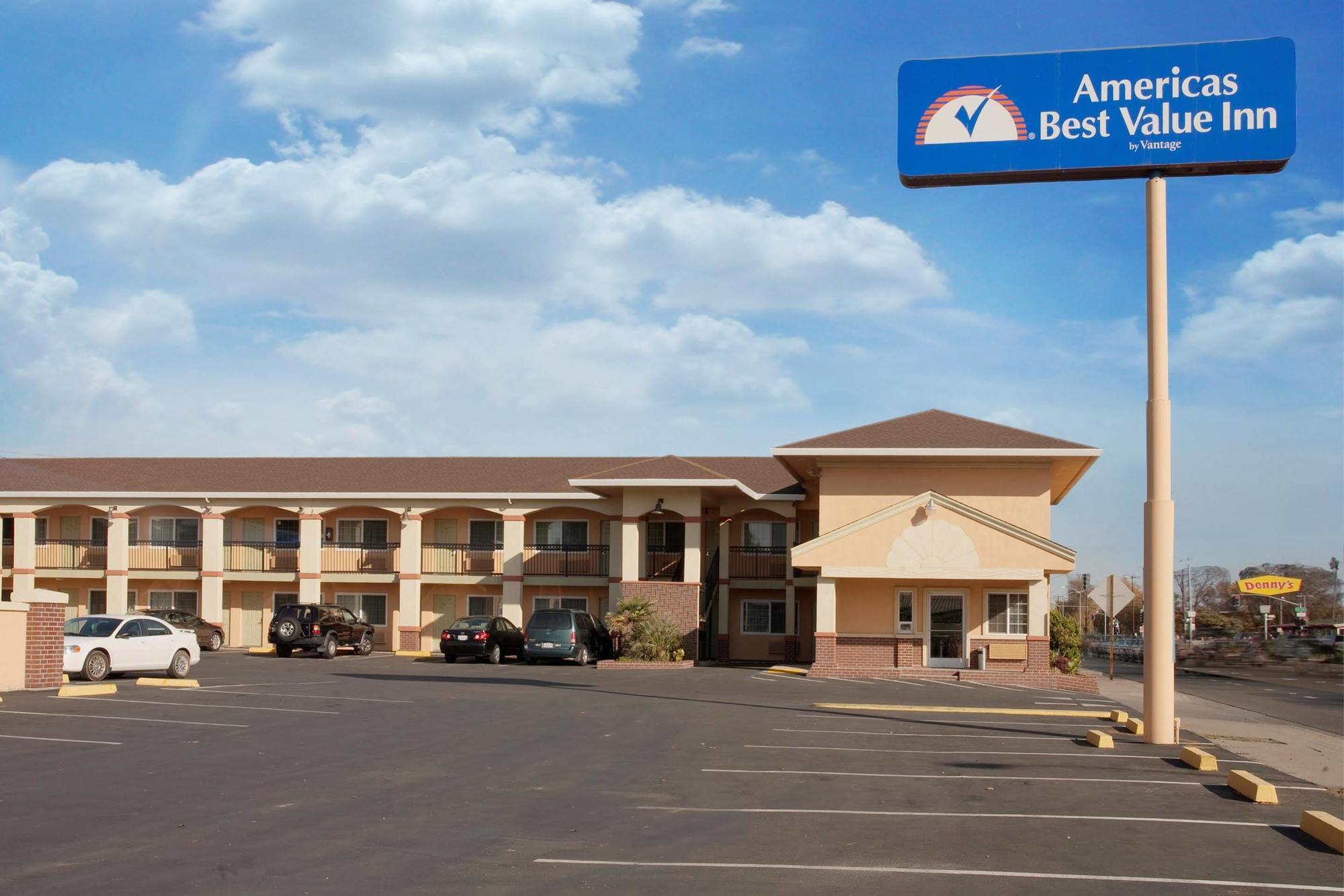 Americas Deluxe Inn- Marysville Exterior photo