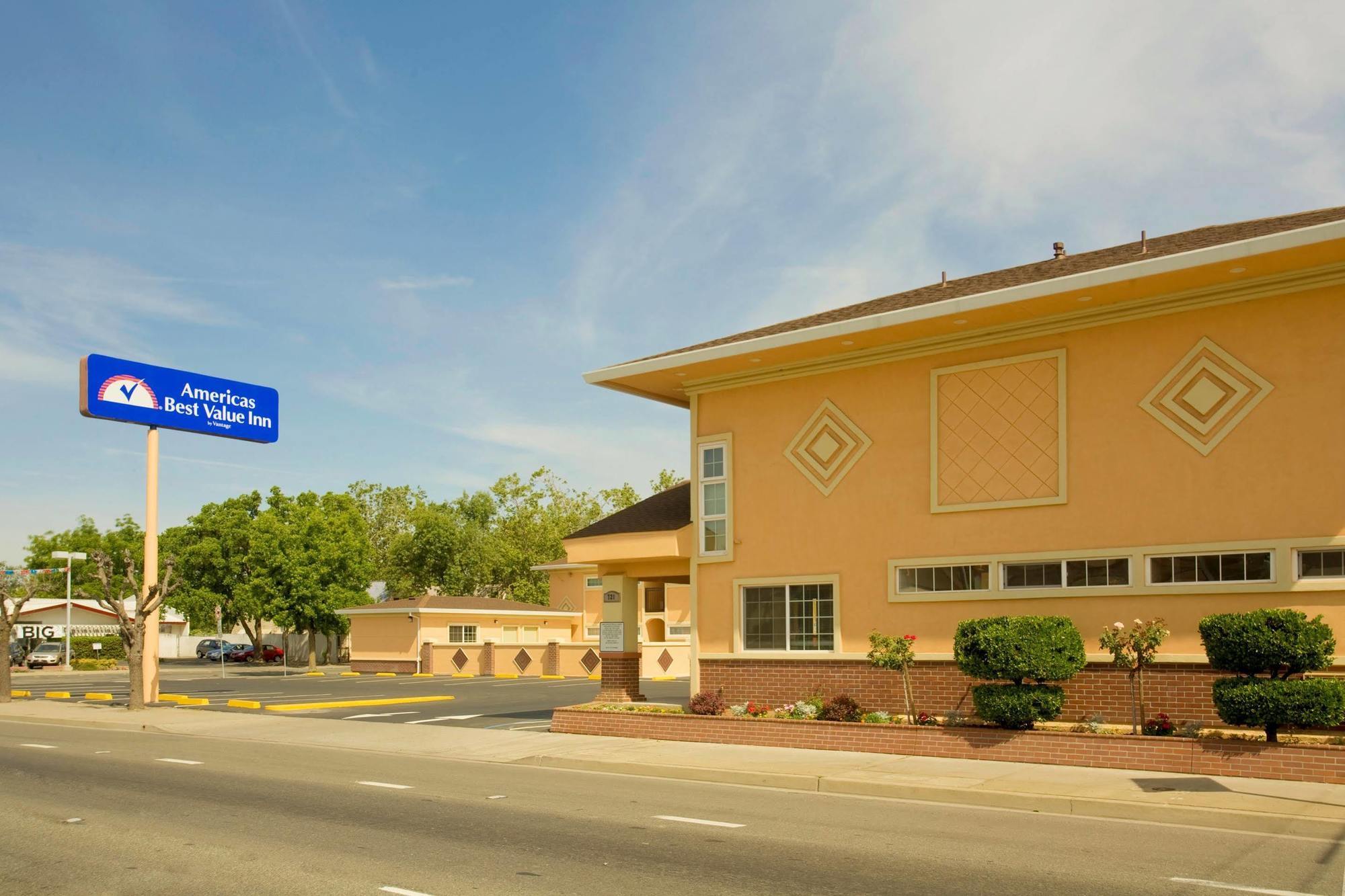 Americas Deluxe Inn- Marysville Exterior photo