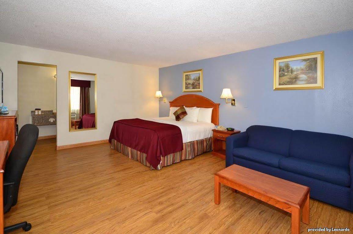 Best Western Palestine Inn Room photo