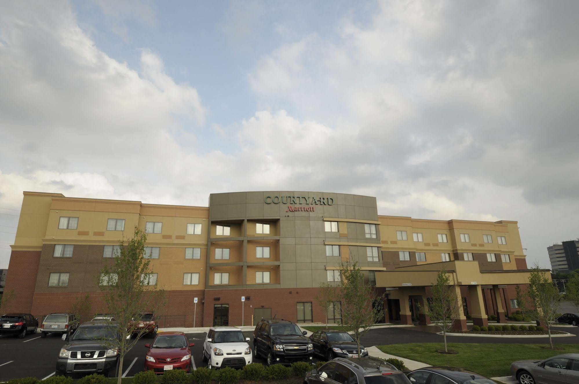 Courtyard By Marriott Lexington Keeneland/Airport Exterior photo