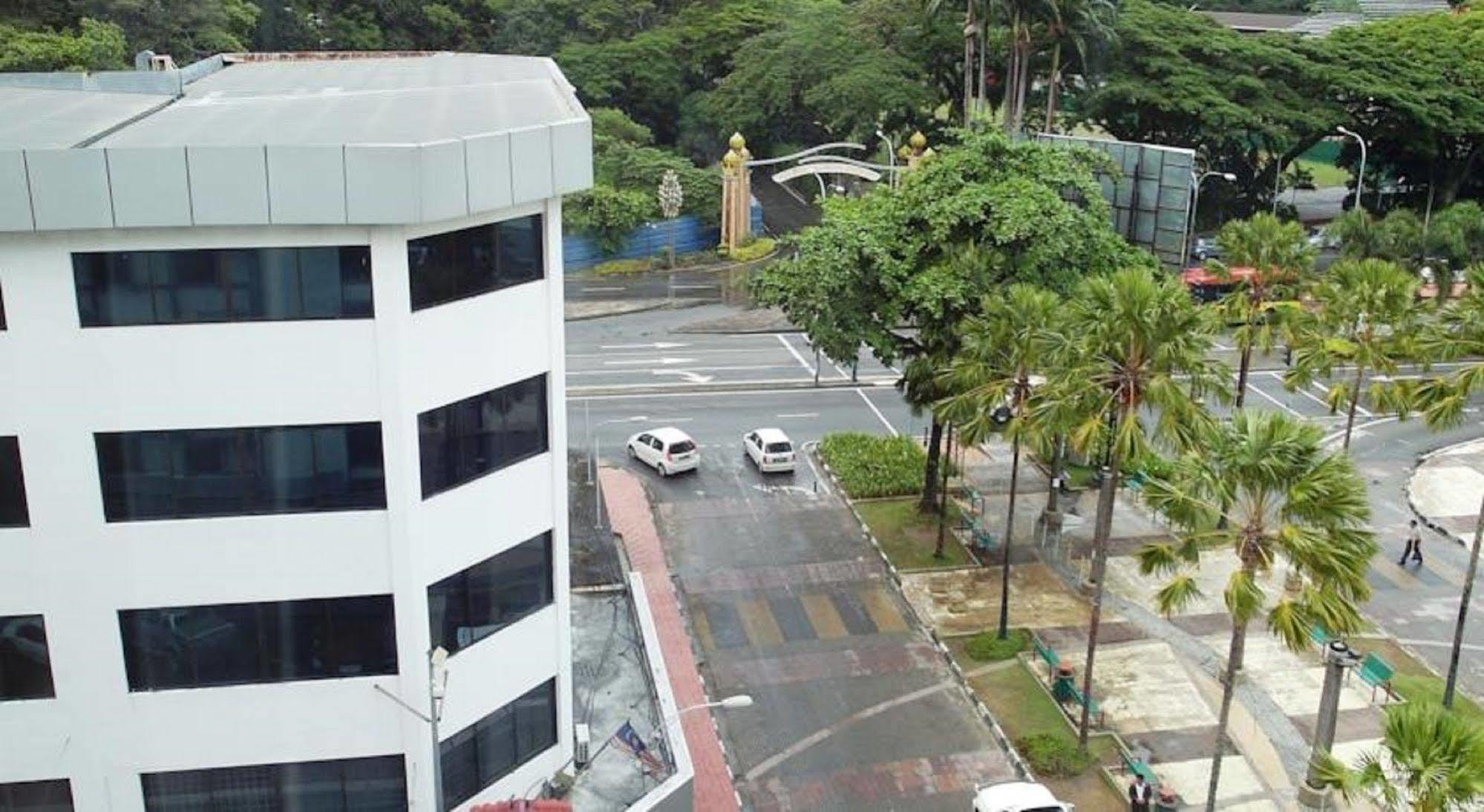 Mandarin Hotel Kota Kinabalu Exterior photo