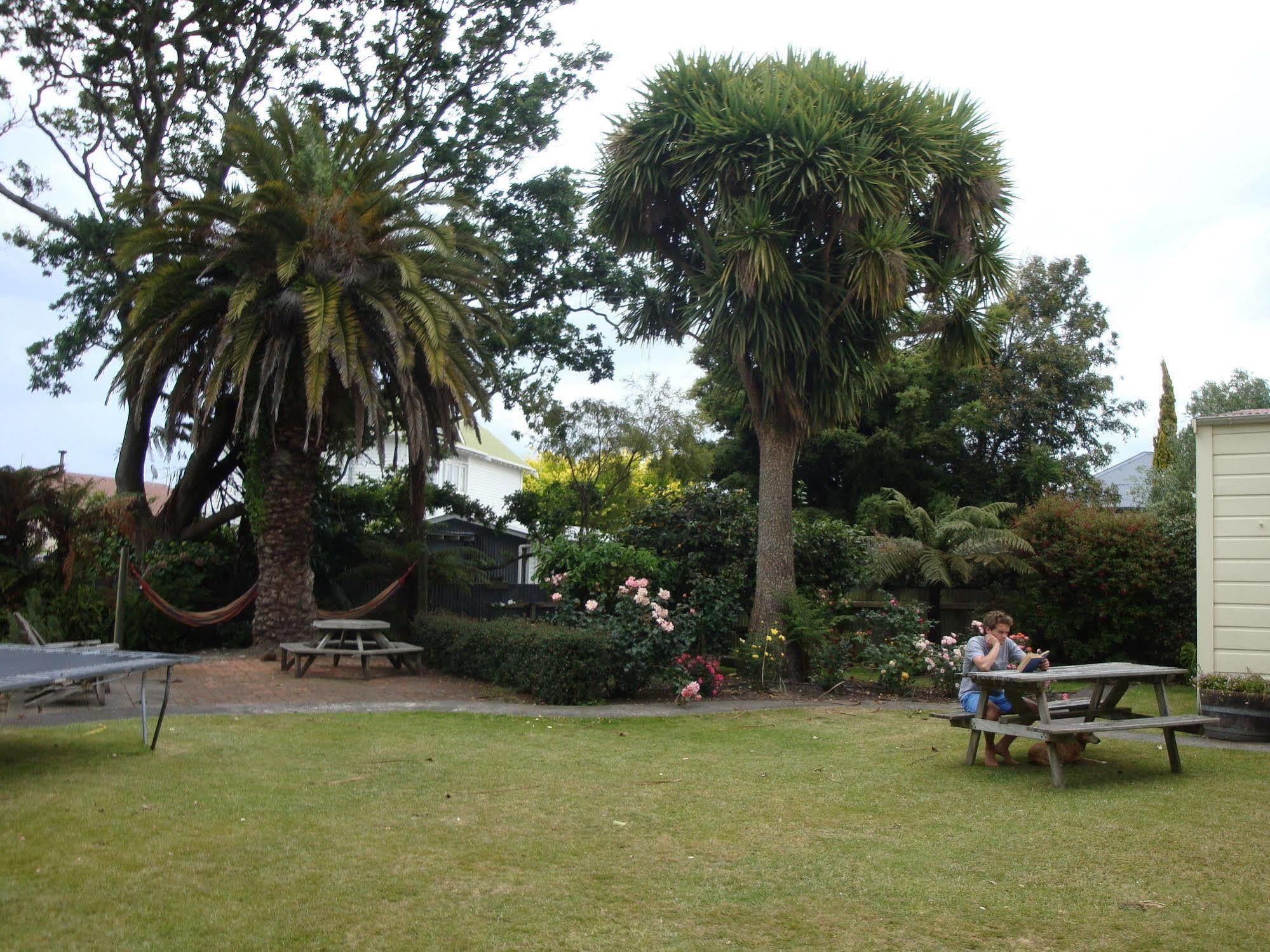 Tamara Riverside Lodge Whanganui Exterior photo