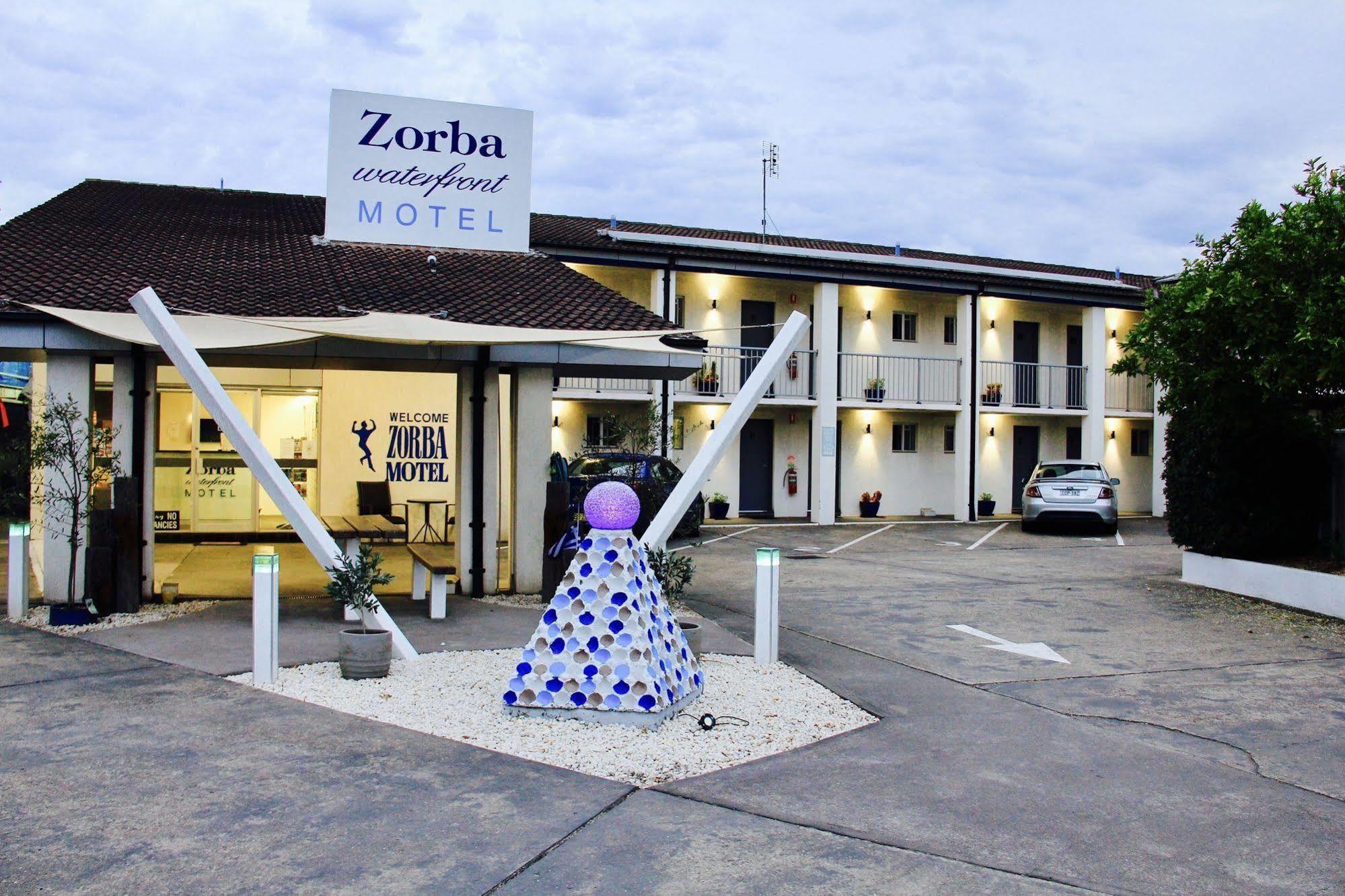 Zorba Waterfront Motel Batemans Bay Exterior photo