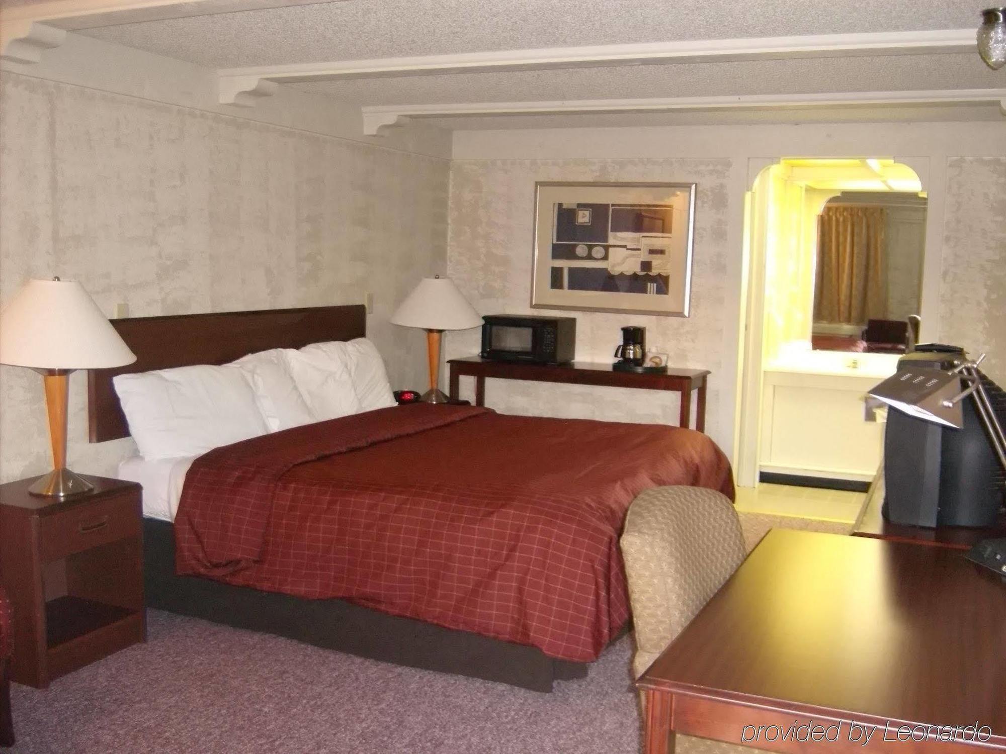 Dover Inn And Suites Room photo