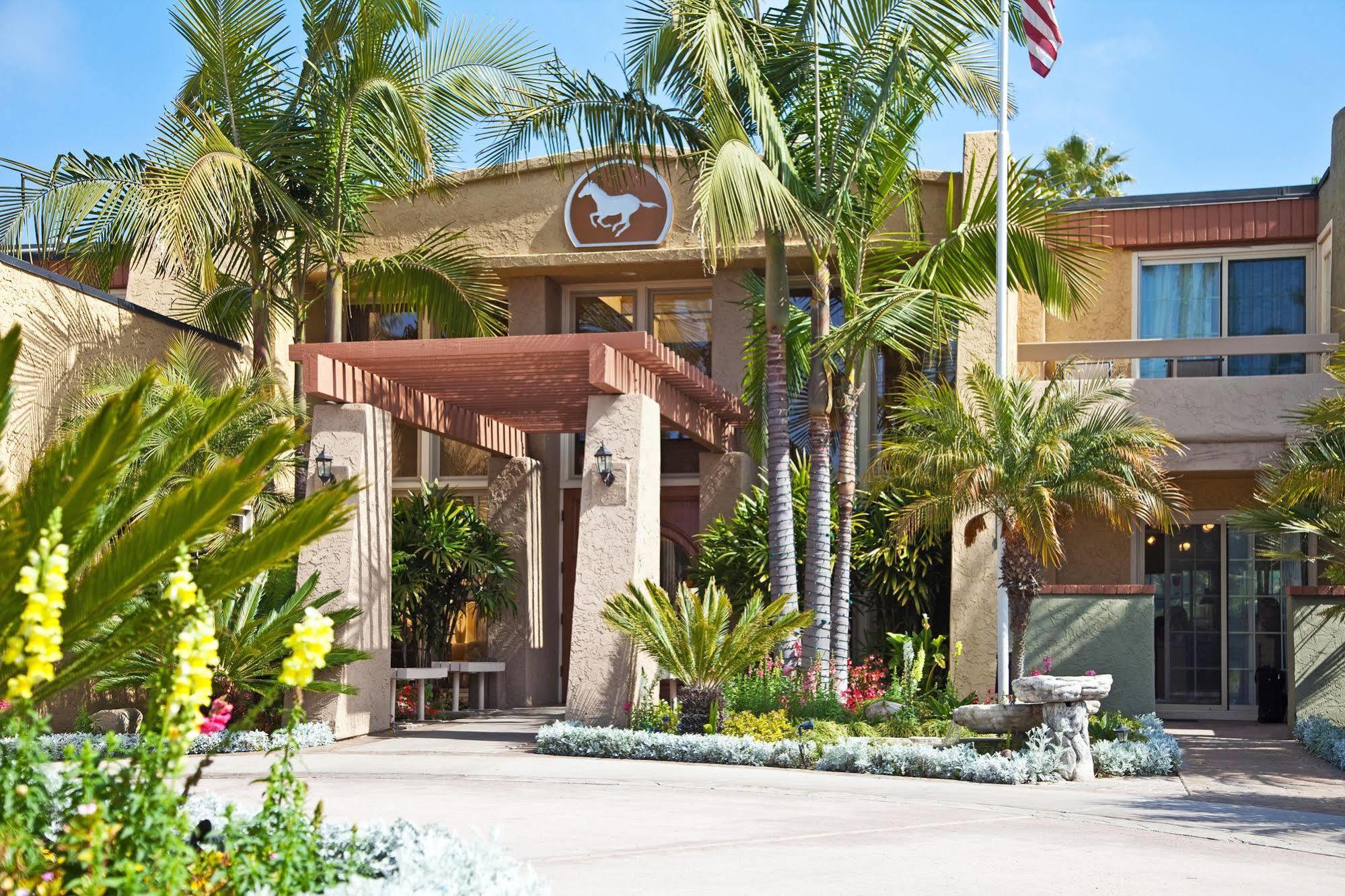 Winners Circle Resort Solana Beach Exterior photo