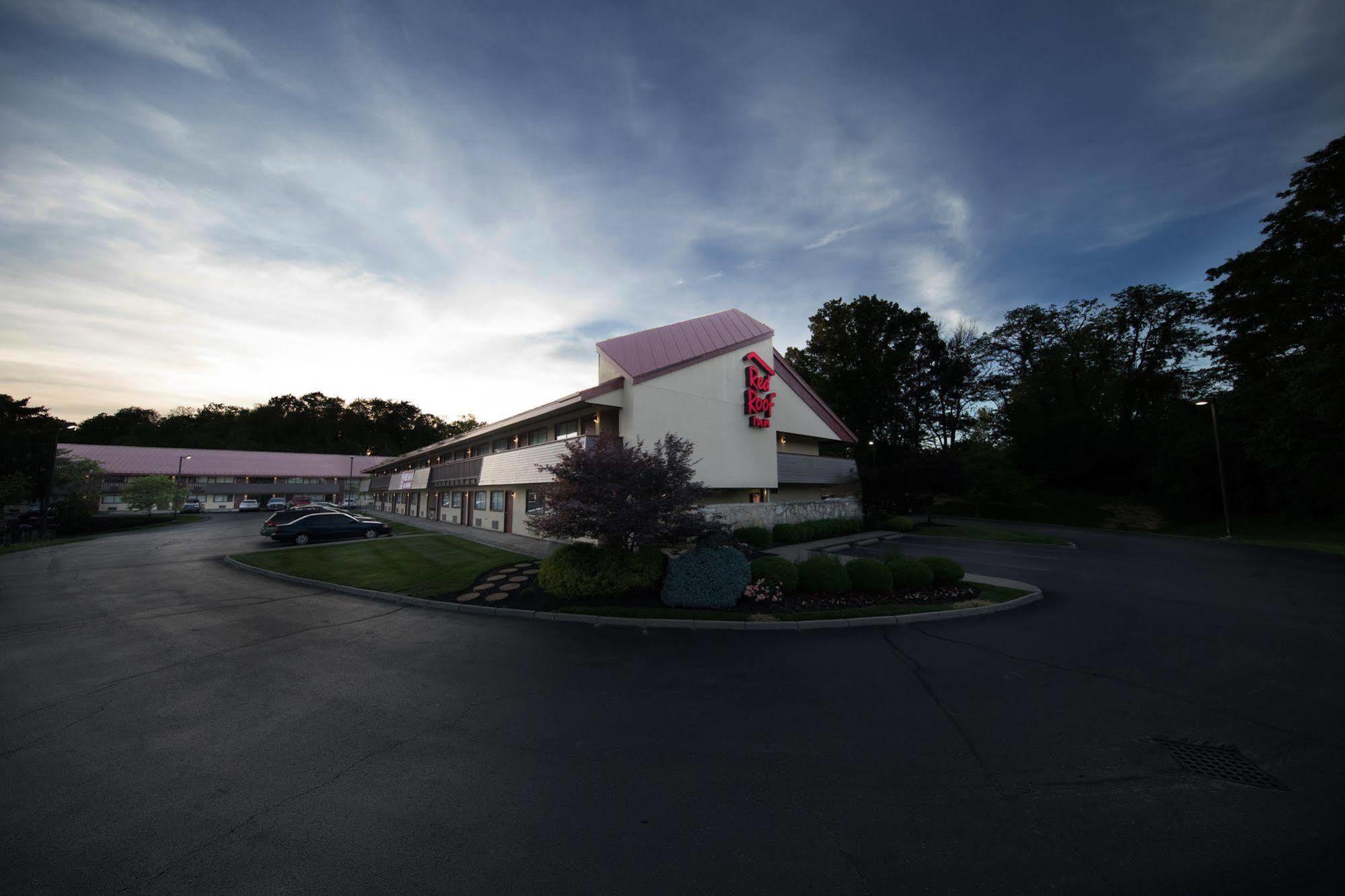 Red Roof Inn Cincinnati Northeast - Blue Ash Exterior photo