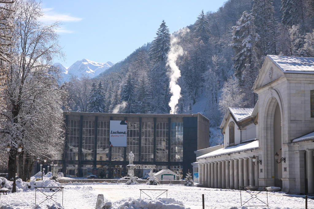 Hotel Aquitaine Bagneres-de-Luchon Exterior photo