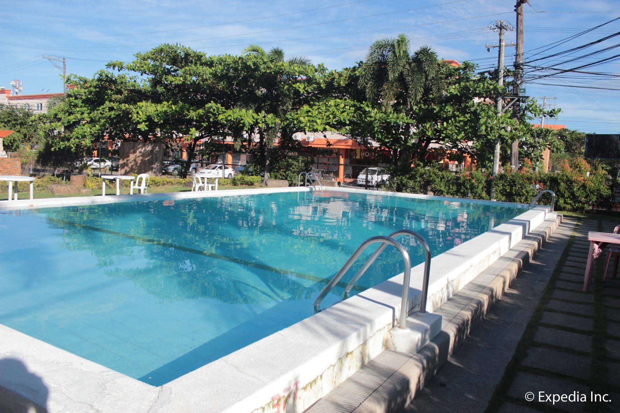 Subic International Hotel Olongapo Exterior photo