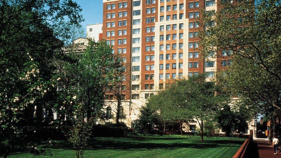 Renaissance Philadelphia Downtown Hotel Exterior photo