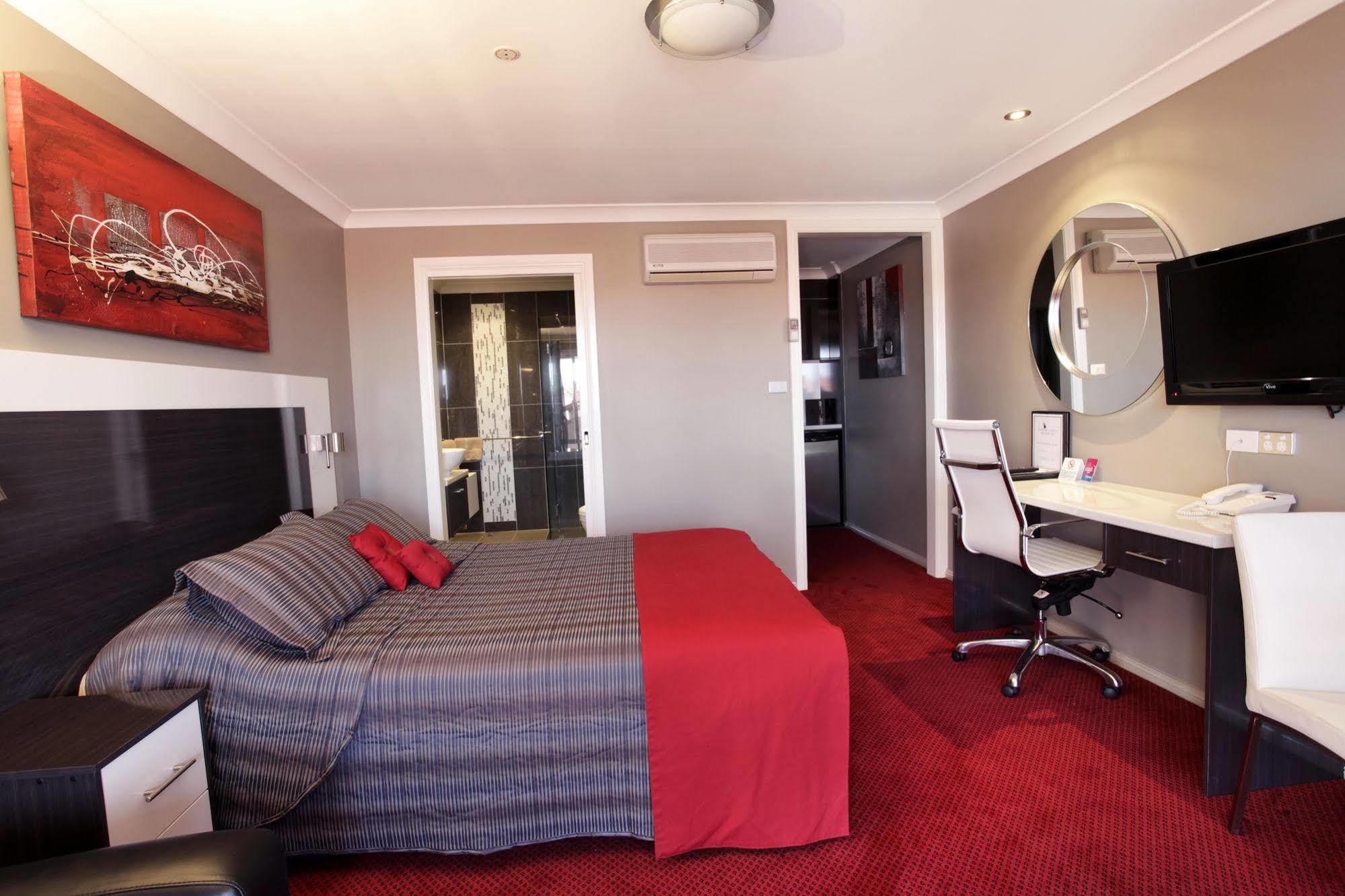 Cattlemans Country Motor Inn & Serviced Apartments Dubbo Exterior photo