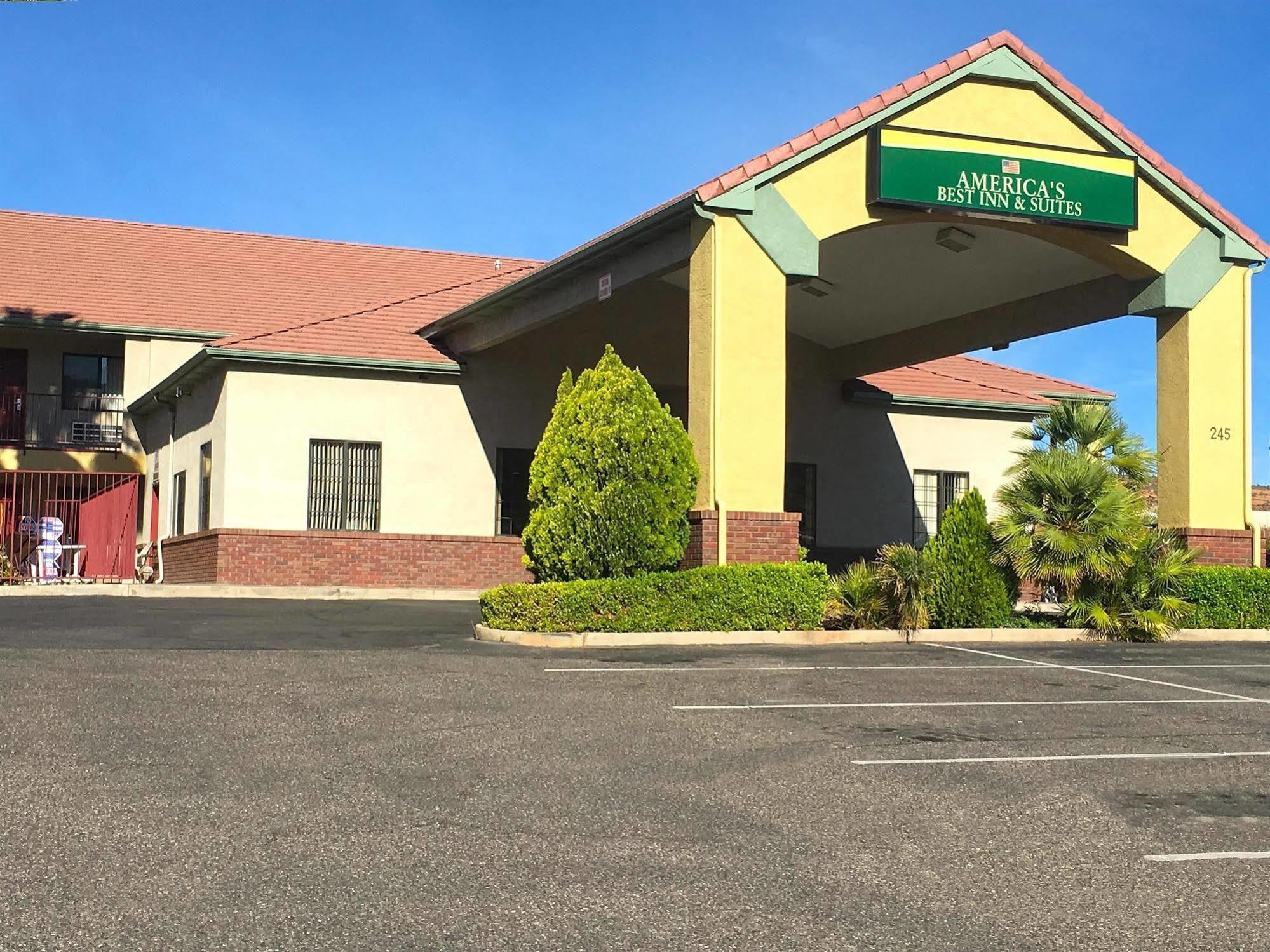 America'S Best Inn & Suites Saint George Exterior photo